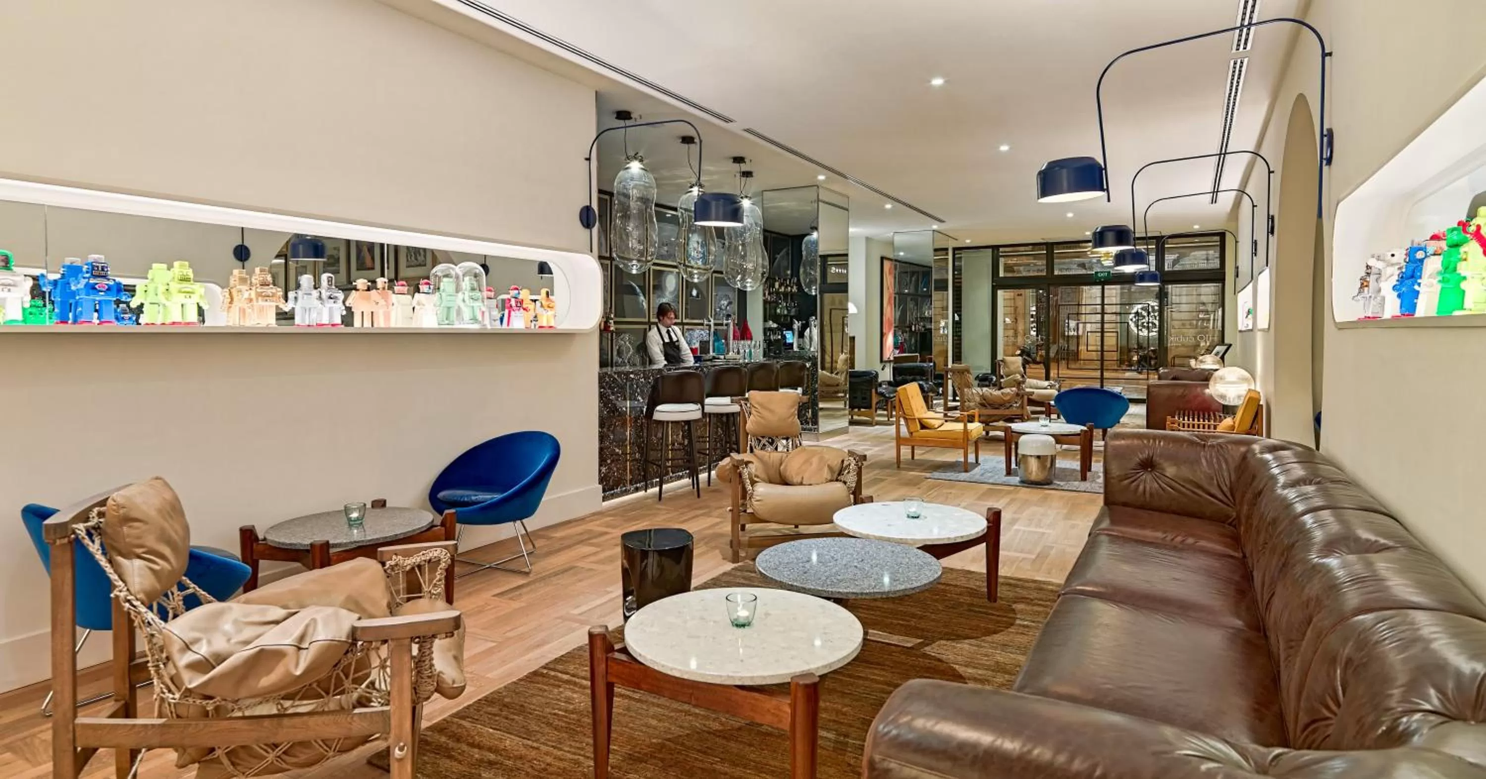 Lounge or bar in H10 Cubik 4* Sup