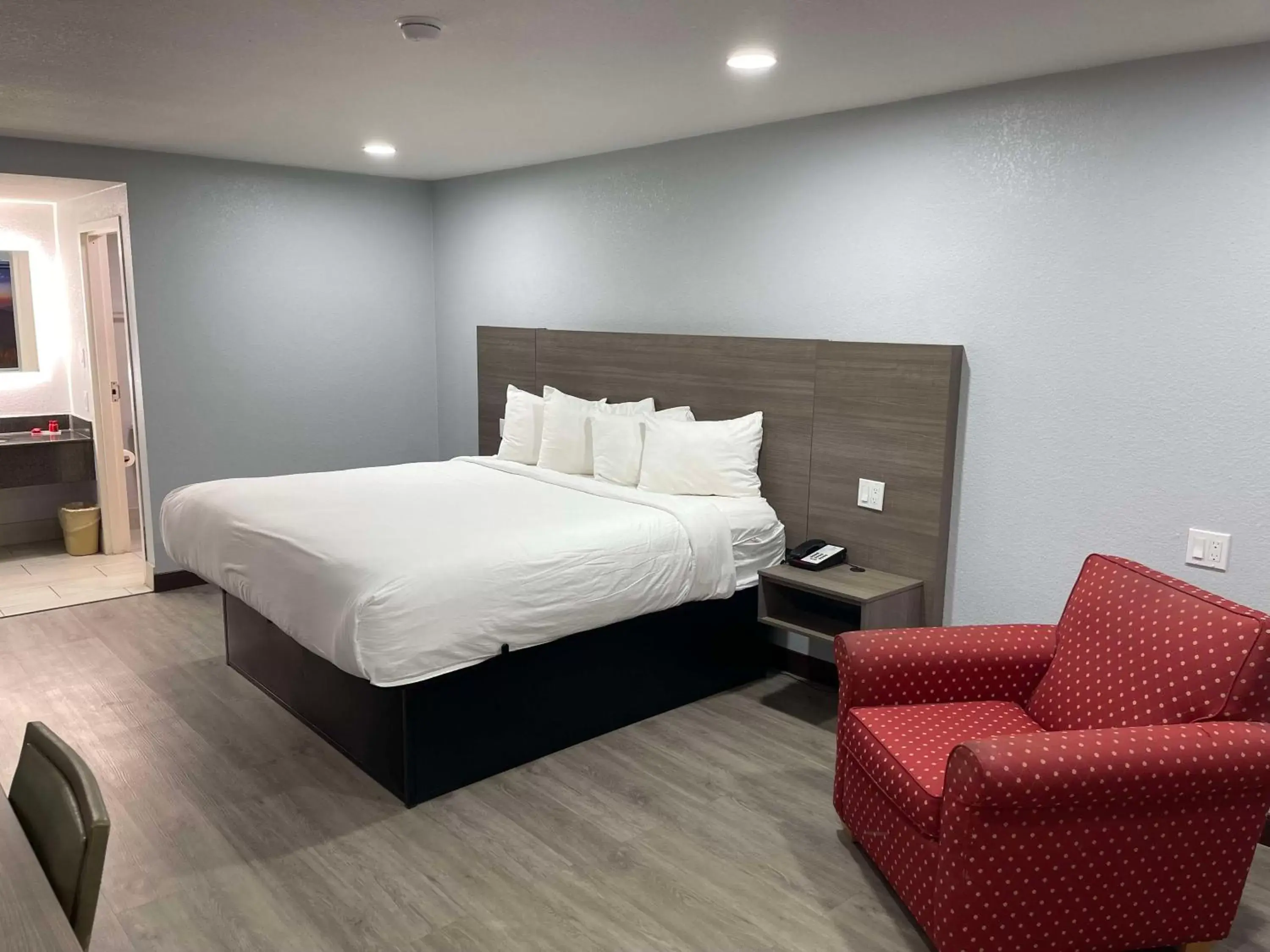 King Room in SureStay Hotel by Best Western Childress King Room in SureStay Hotel by Best Western Childress