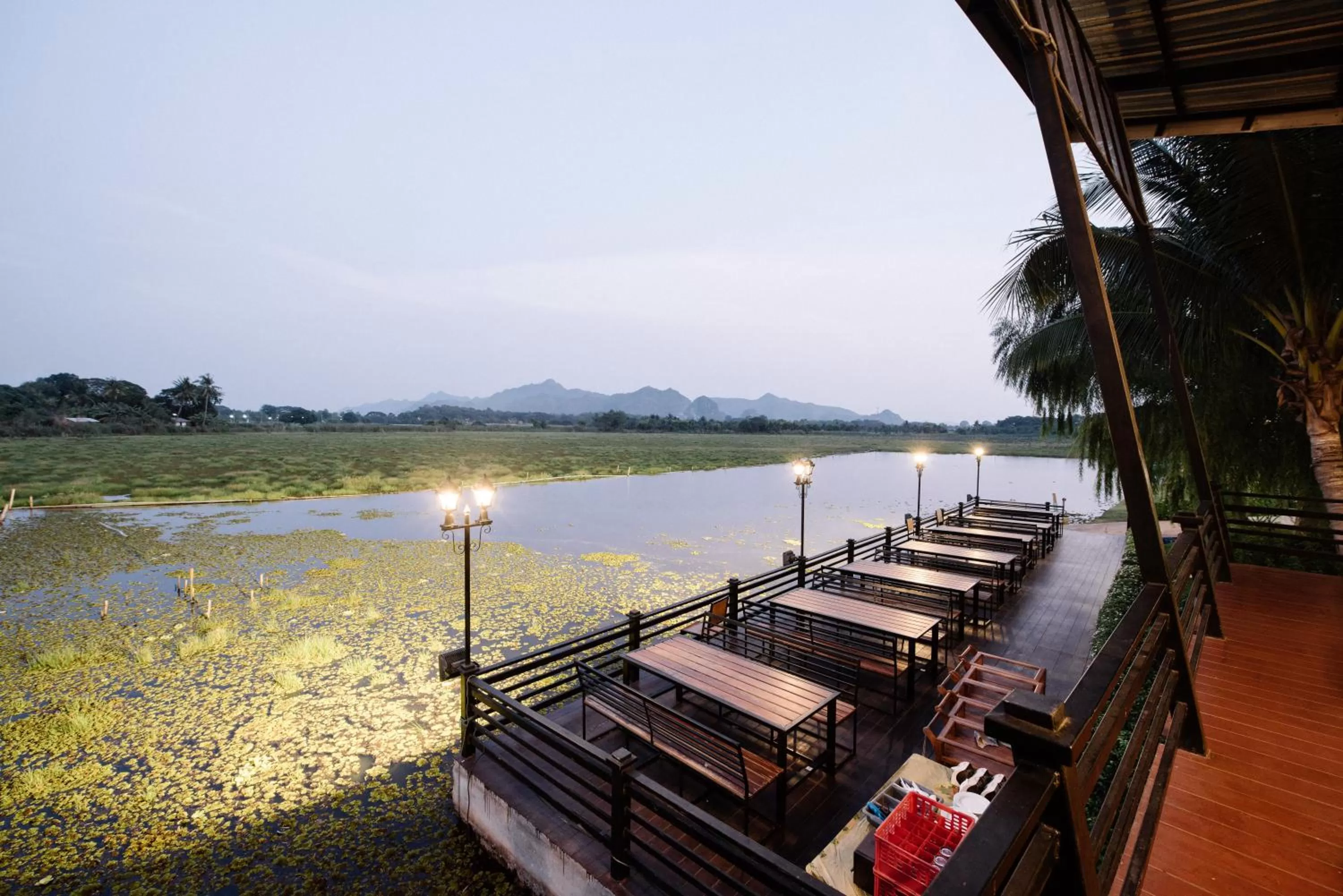 Restaurant/places to eat in Sakarin Valley Resort