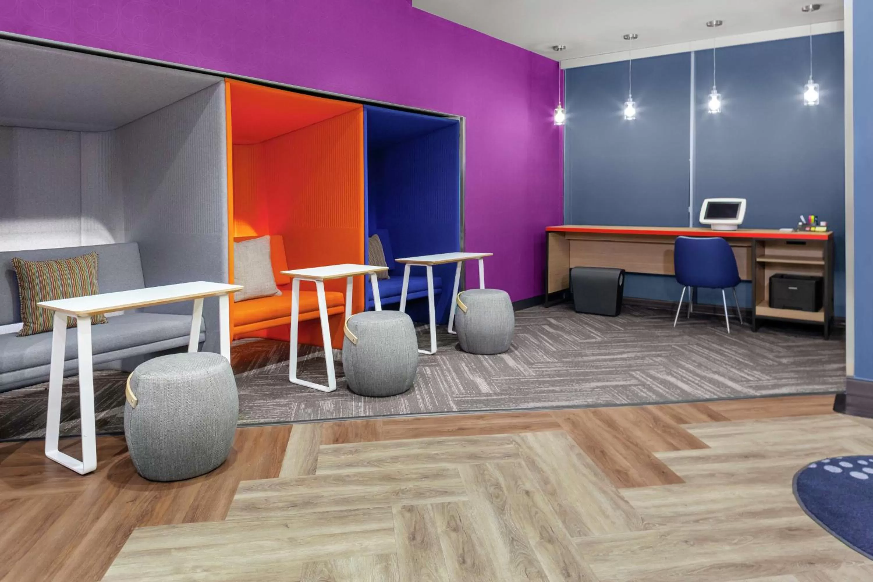 Lobby or reception in Tru By Hilton Gilbert