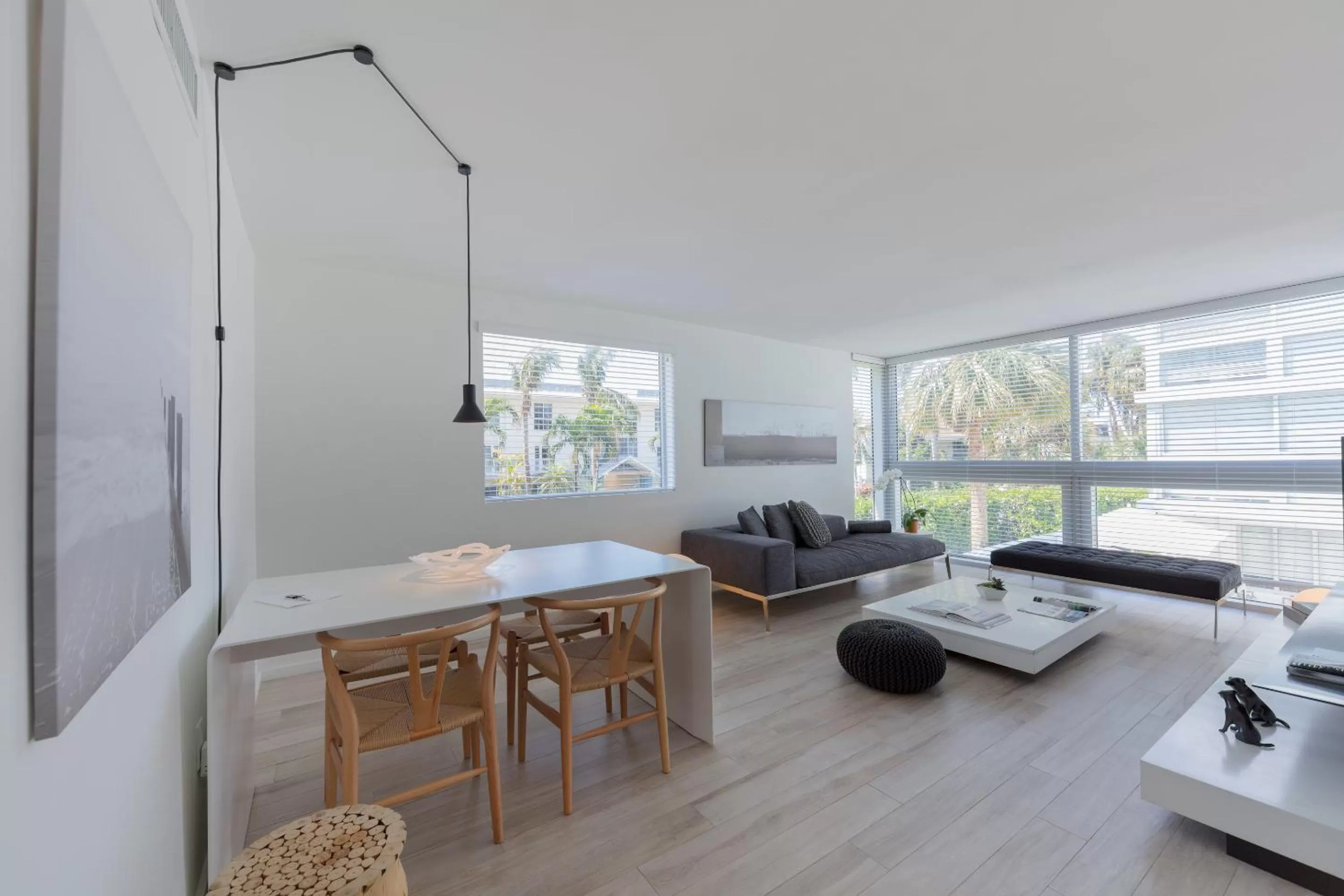 Living room in Beach Haus Key Biscayne Contemporary Apartments