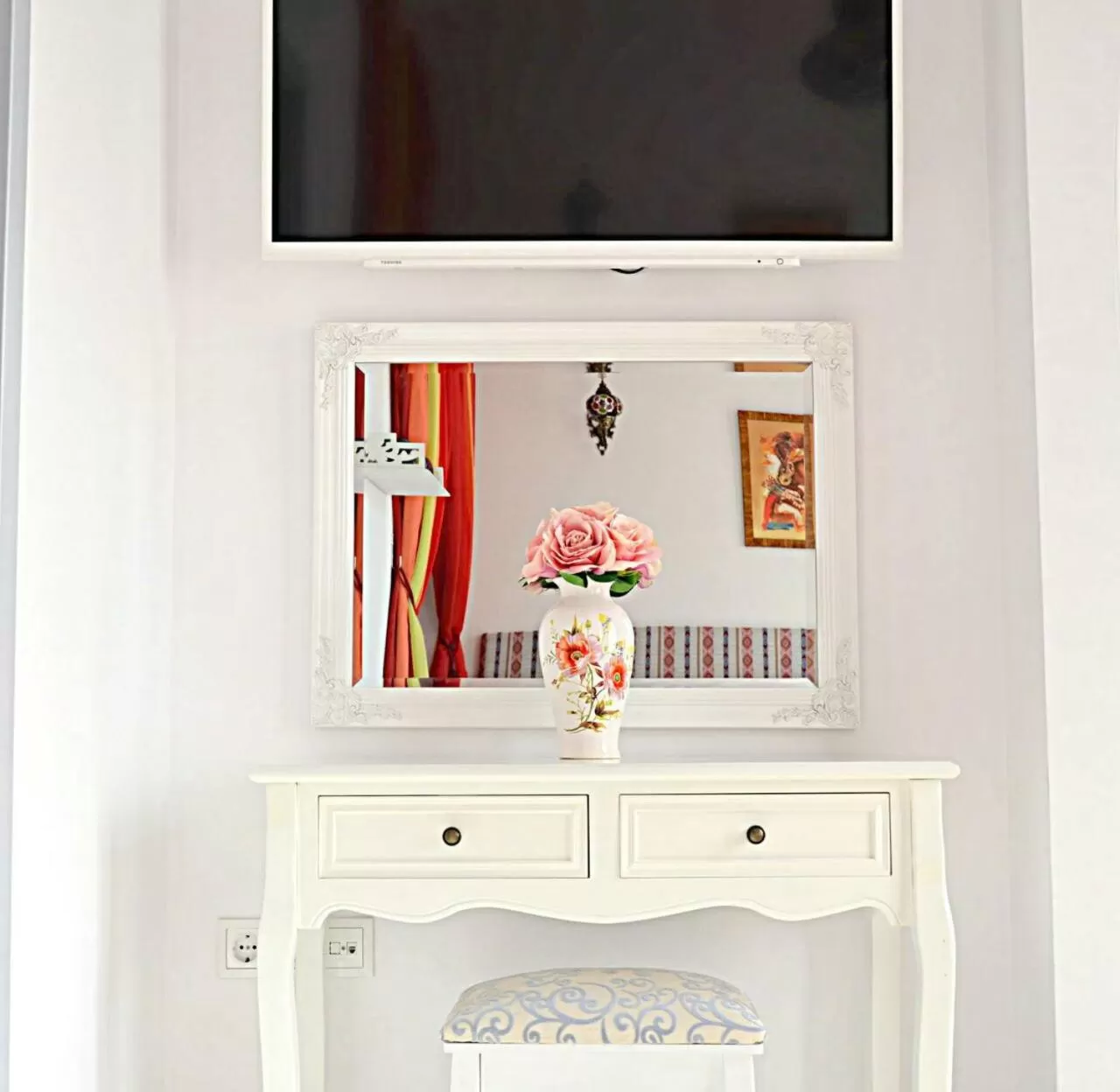 Decorative detail, TV/Entertainment Center in Hotel Africa