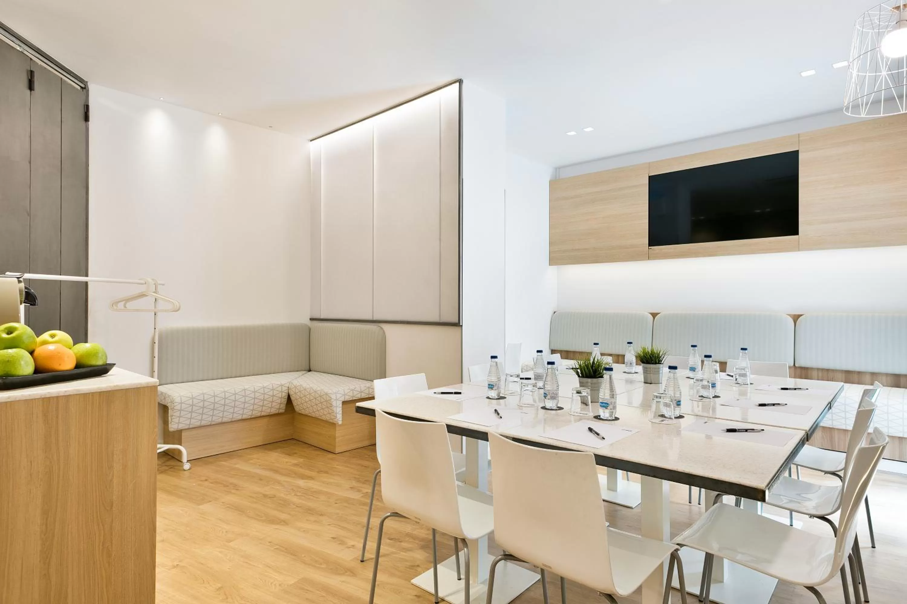 Meeting/conference room in Hotel Acta Laumon