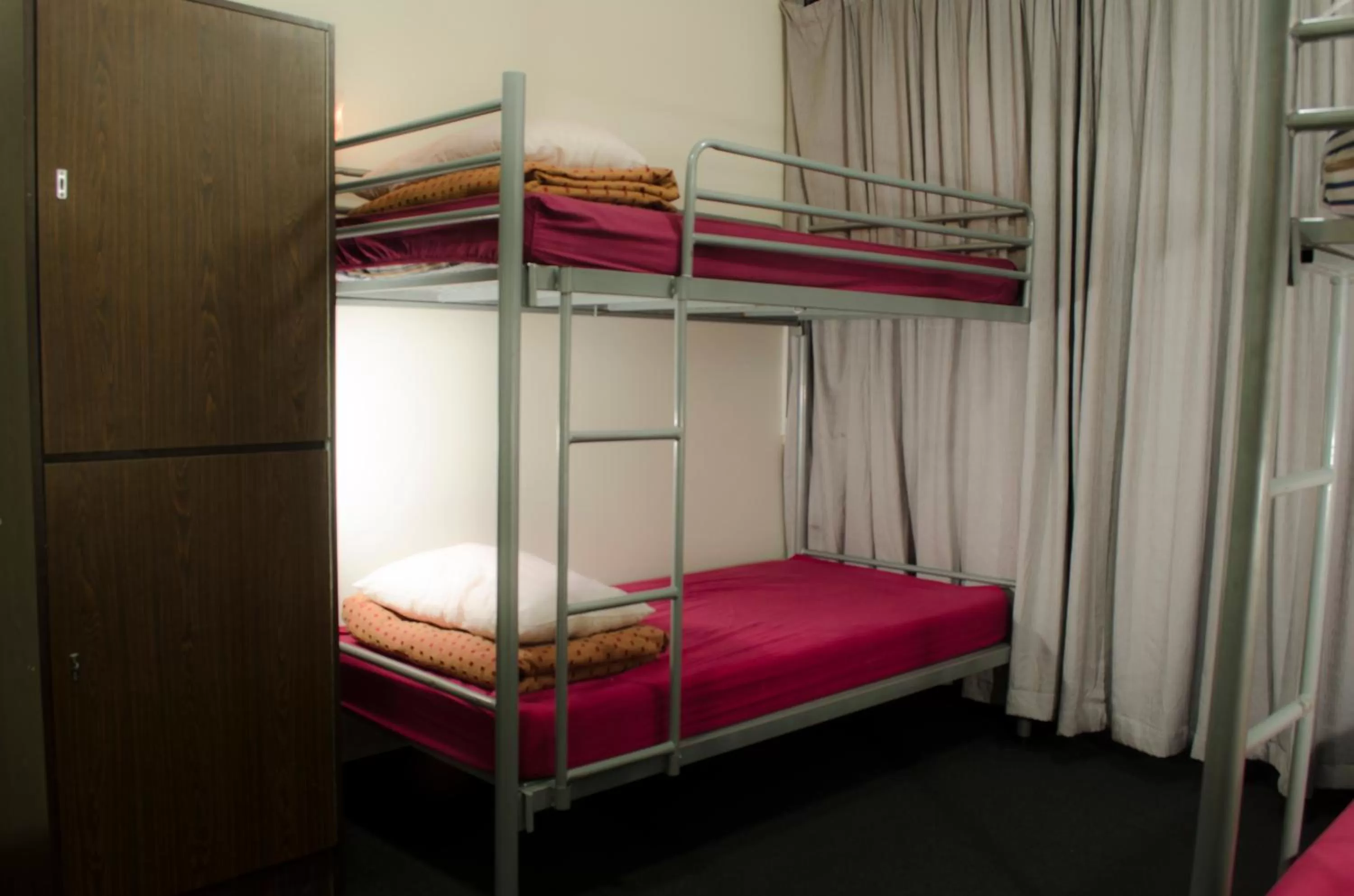 Bed in 790 on George Backpackers