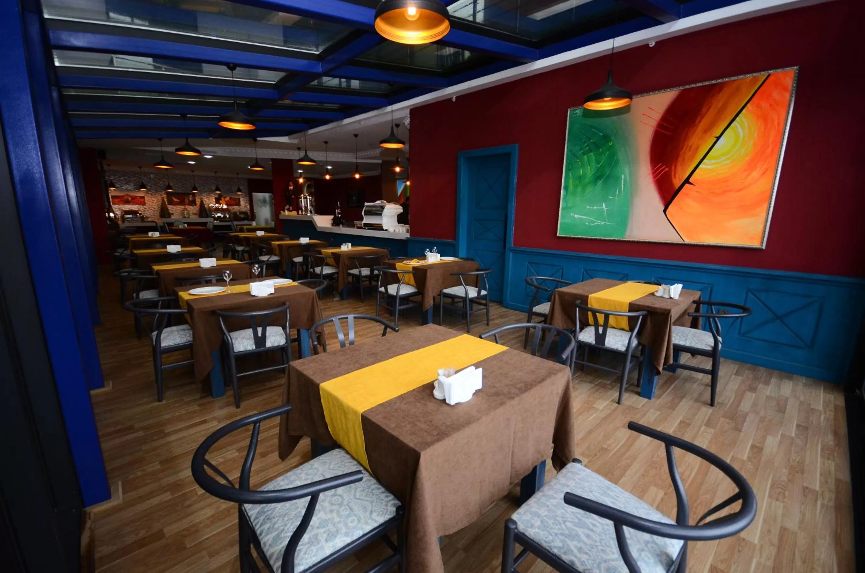 Restaurant/Places to Eat in Batumi Palm Hotel