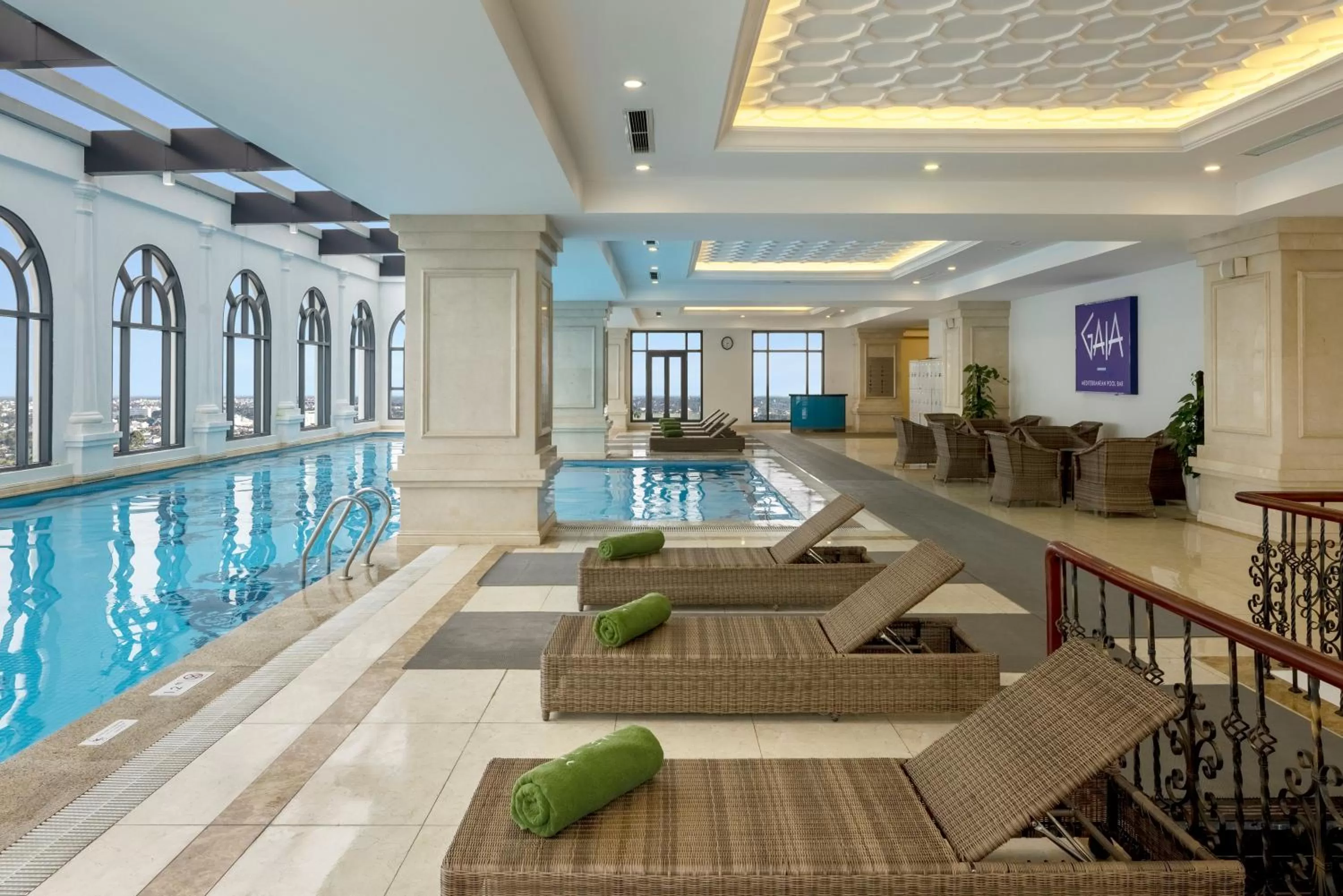 Swimming pool in Meliá Vinpearl Phu Ly