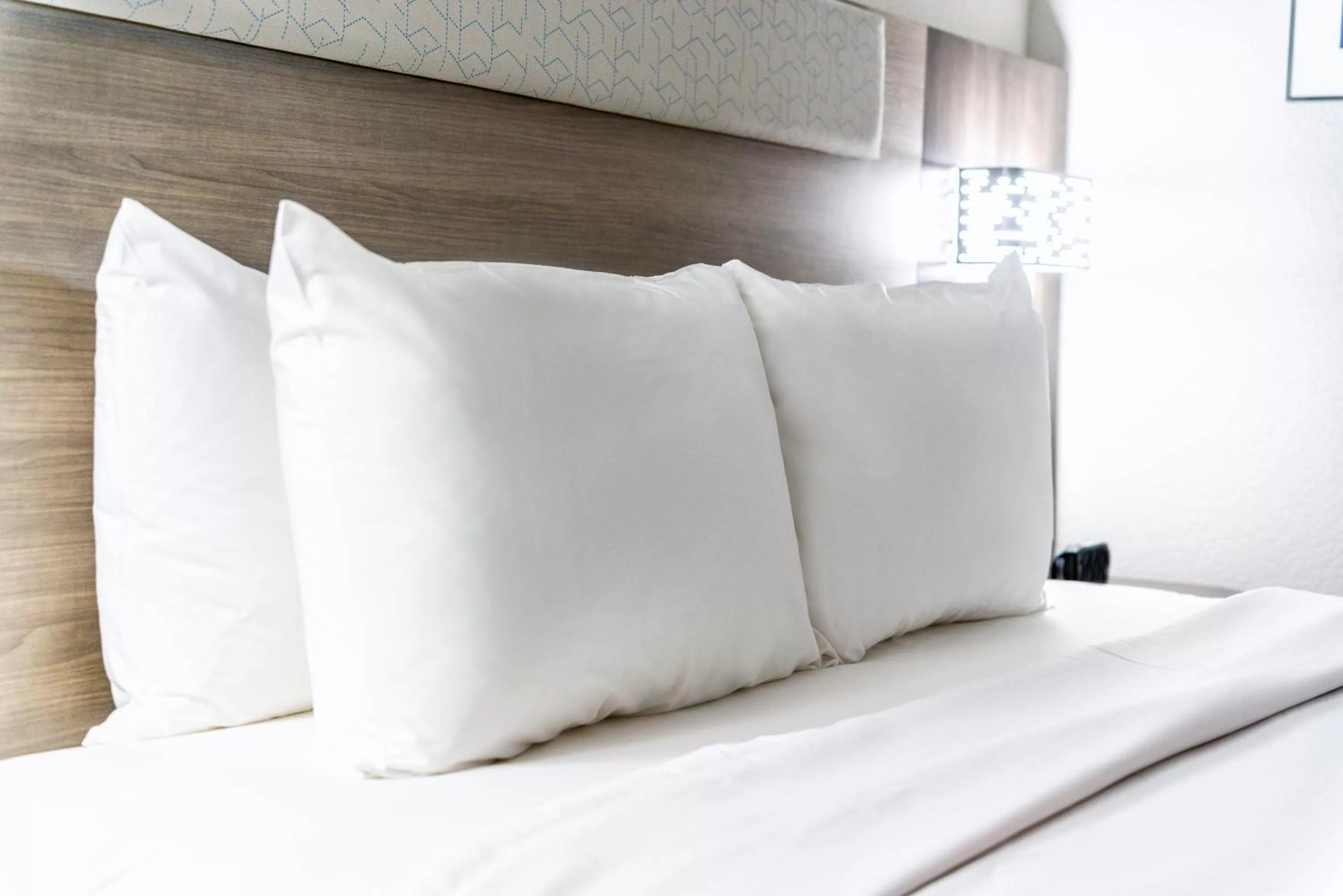 Bedroom in Holiday Inn Express & Suites Phoenix - Mesa West by IHG