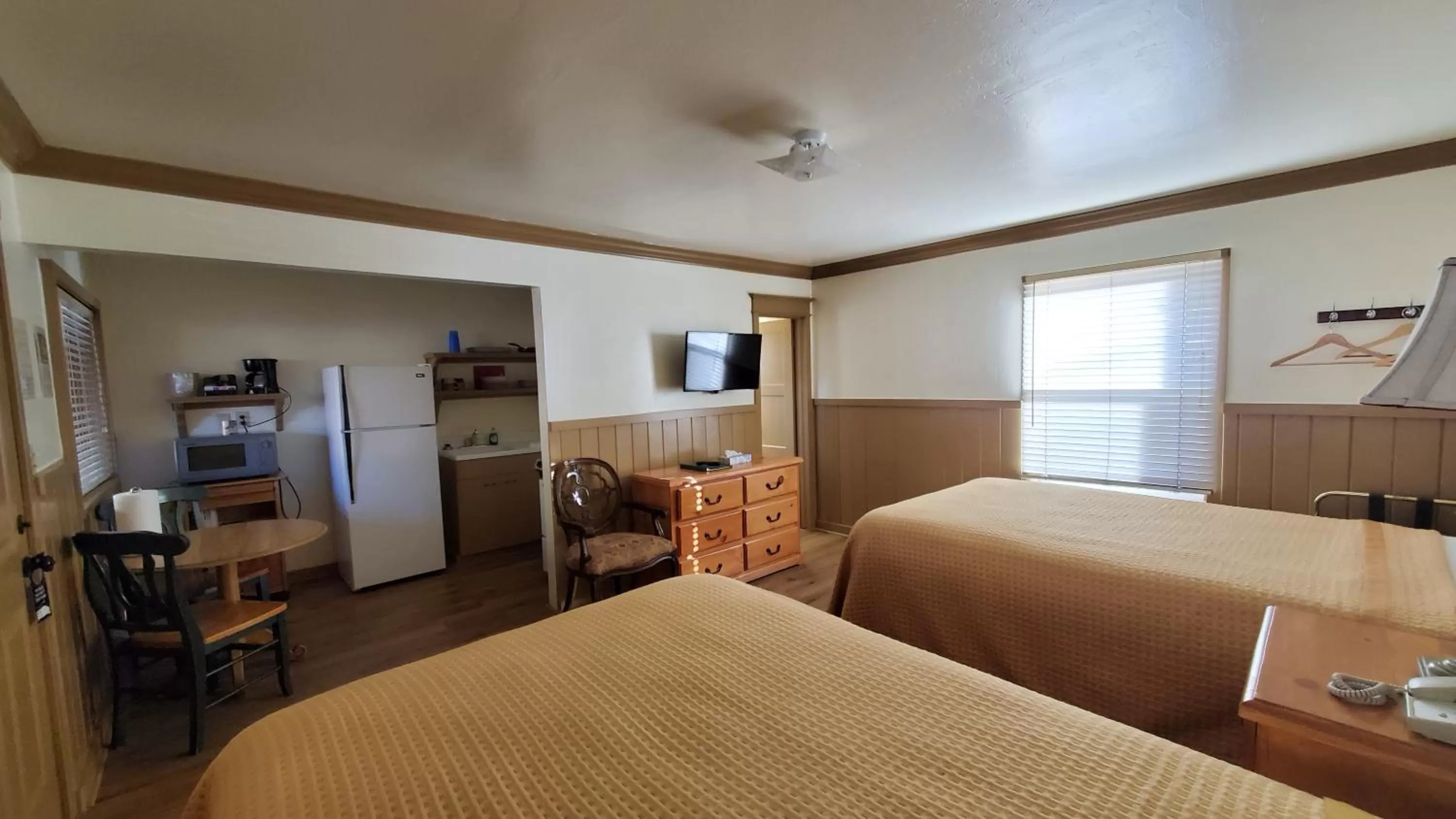 Bed in Kernville Inn