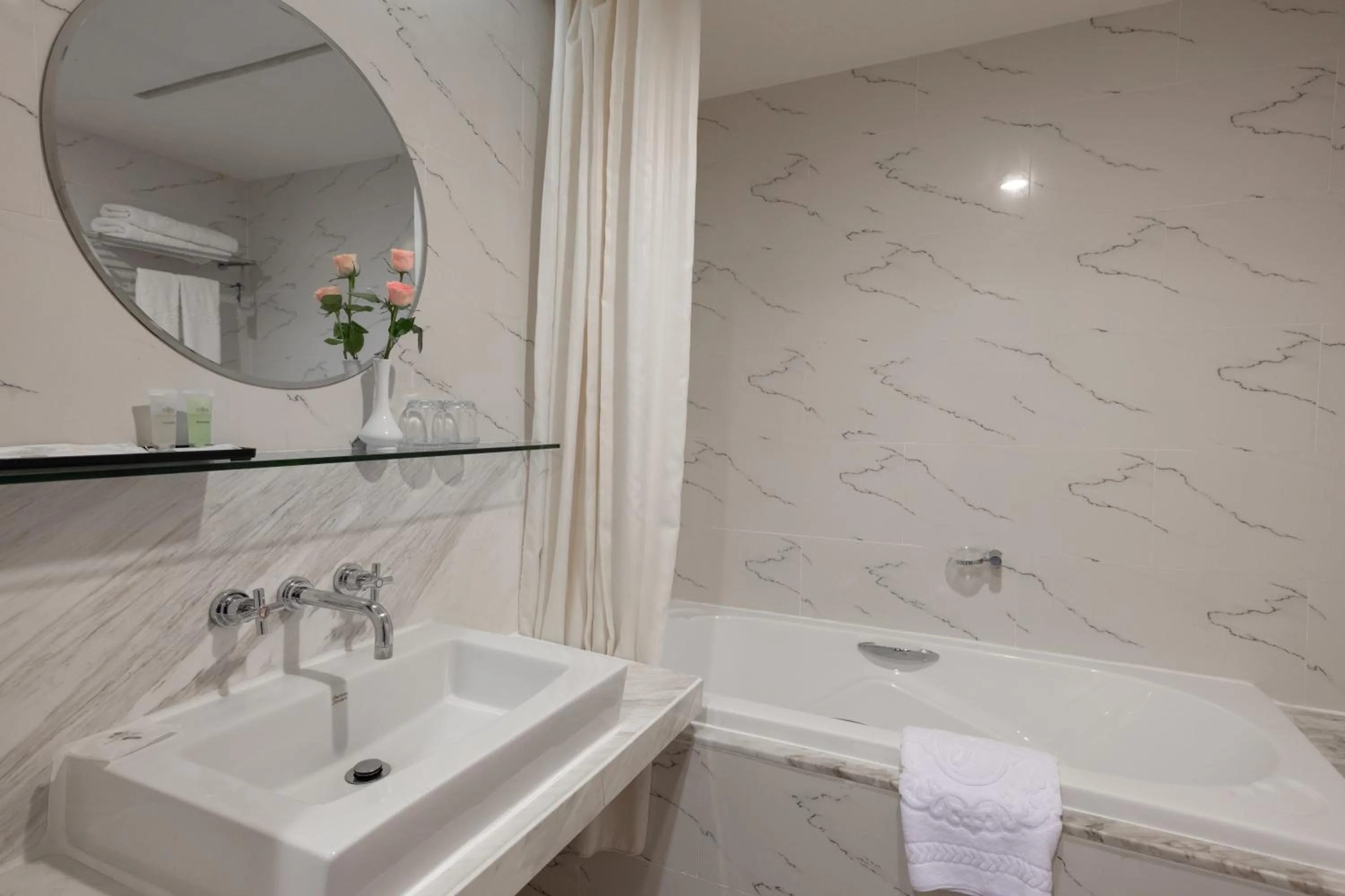 Deluxe View Double Room in Palace Hotel Saigon