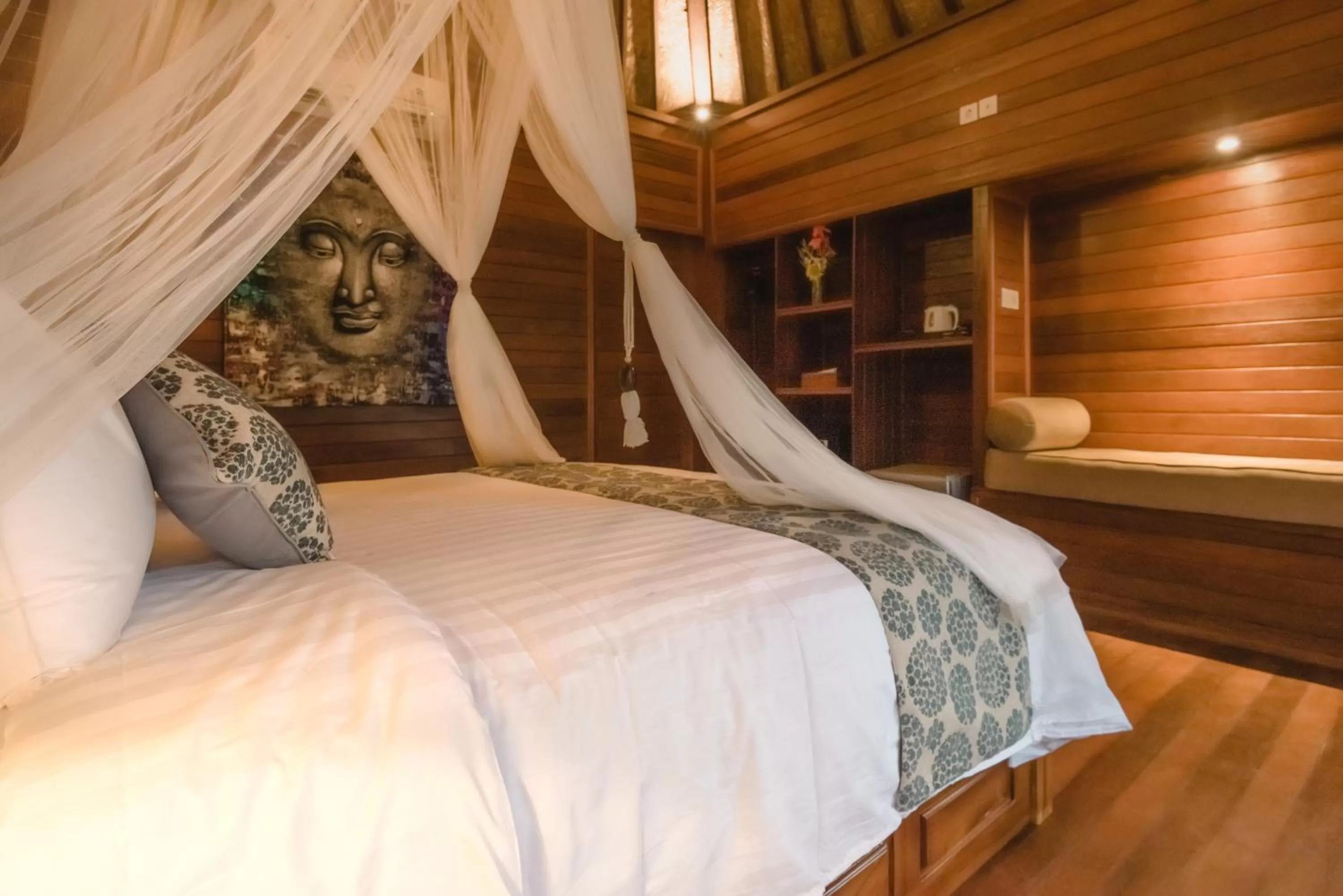 Bed in Mamamia Island Villa