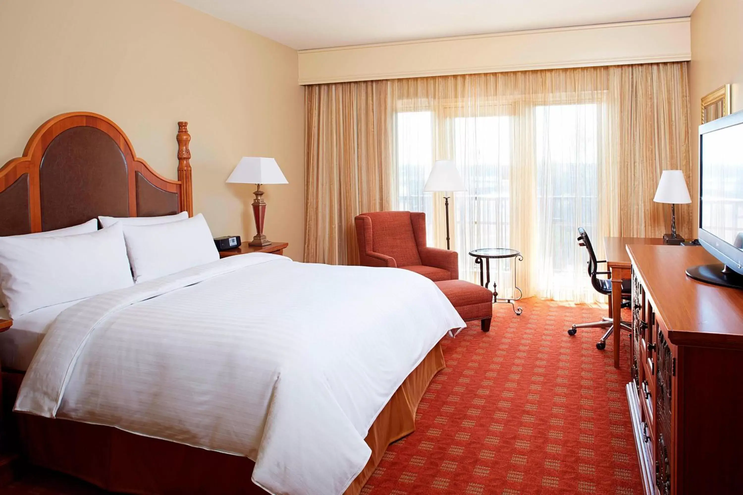 King or Double Room in Marriott Shoals Hotel & Spa King or Double Room in Marriott Shoals Hotel & Spa