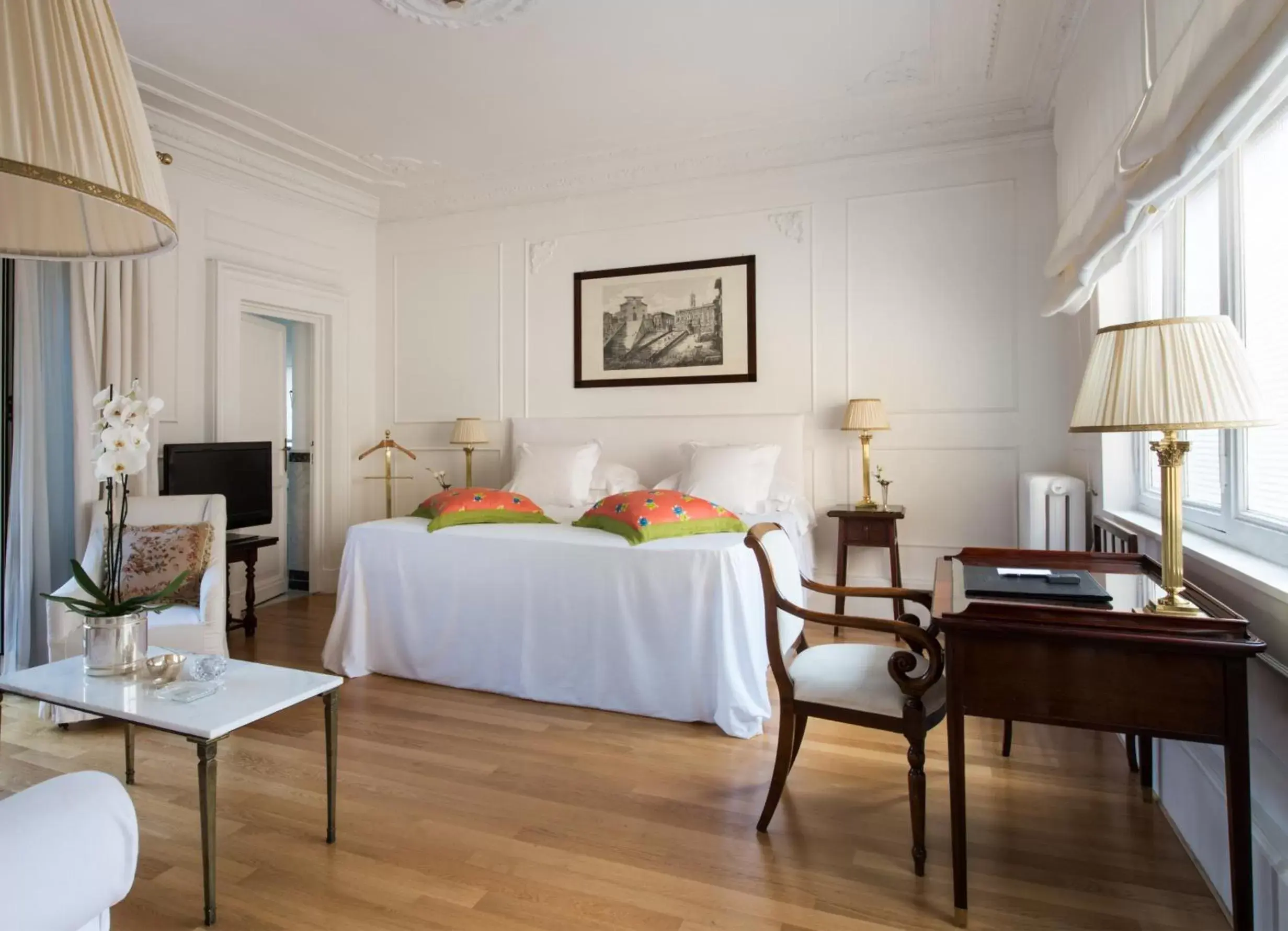 Junior Suite in Grand Hotel Plaza Junior Suite in Grand Hotel Plaza