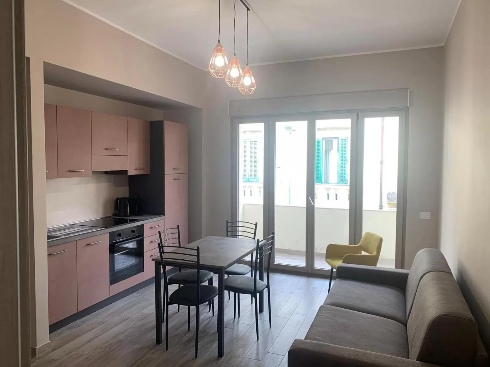 Kitchen or kitchenette in Tripepi suites