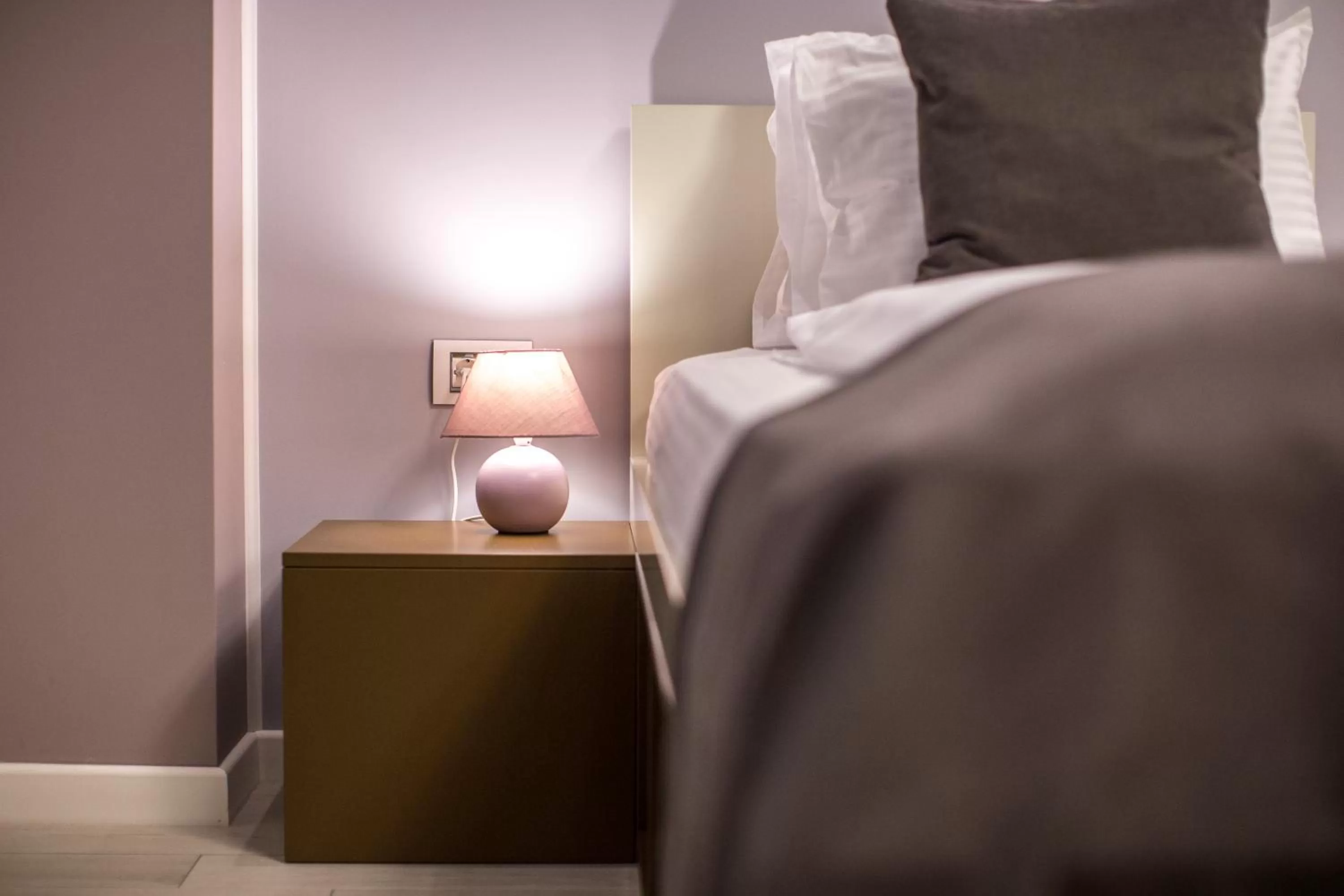 Decorative detail, Bed in Mava Apartamente