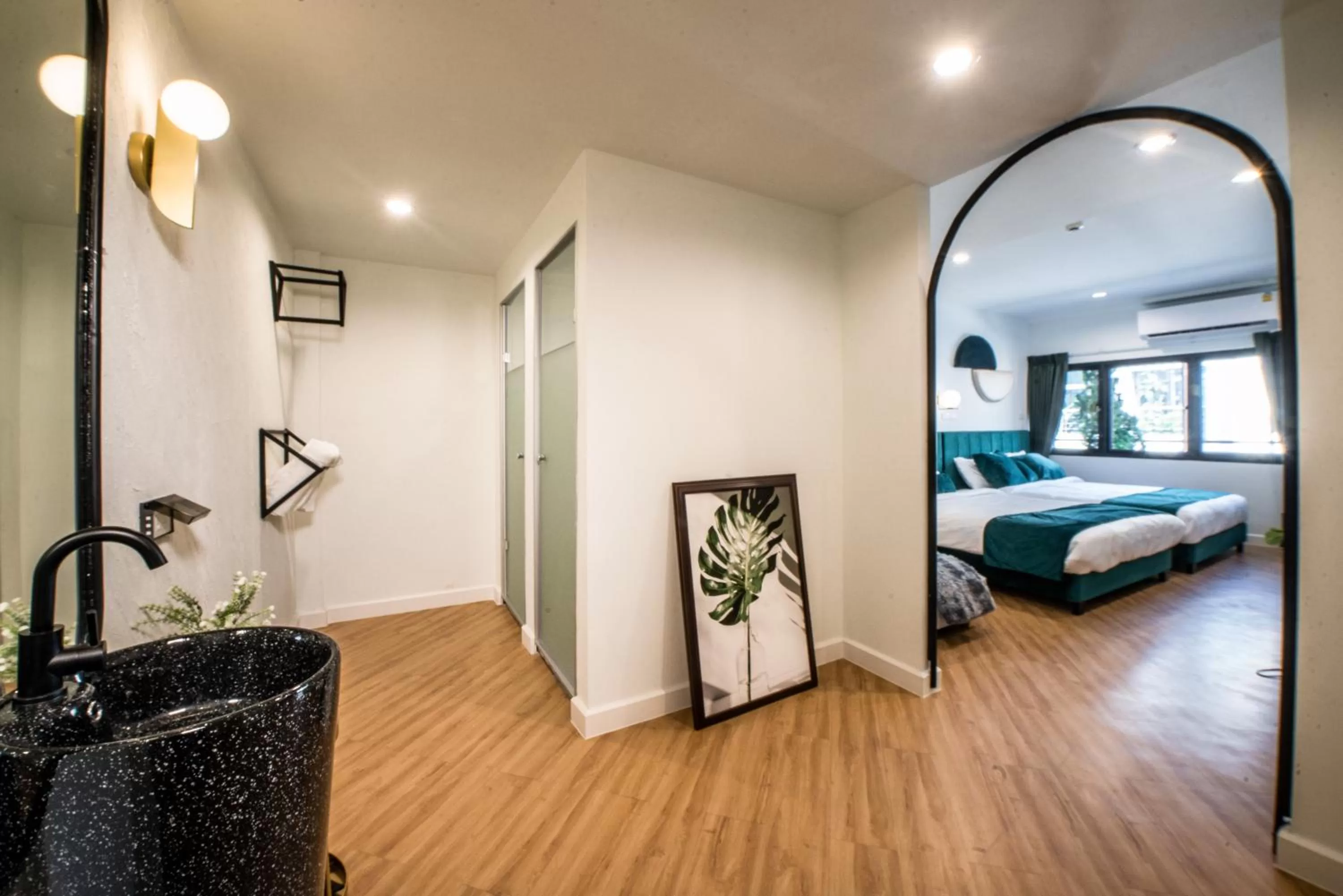Bathroom, Bed in Theme Boutique Hotel Bangkok