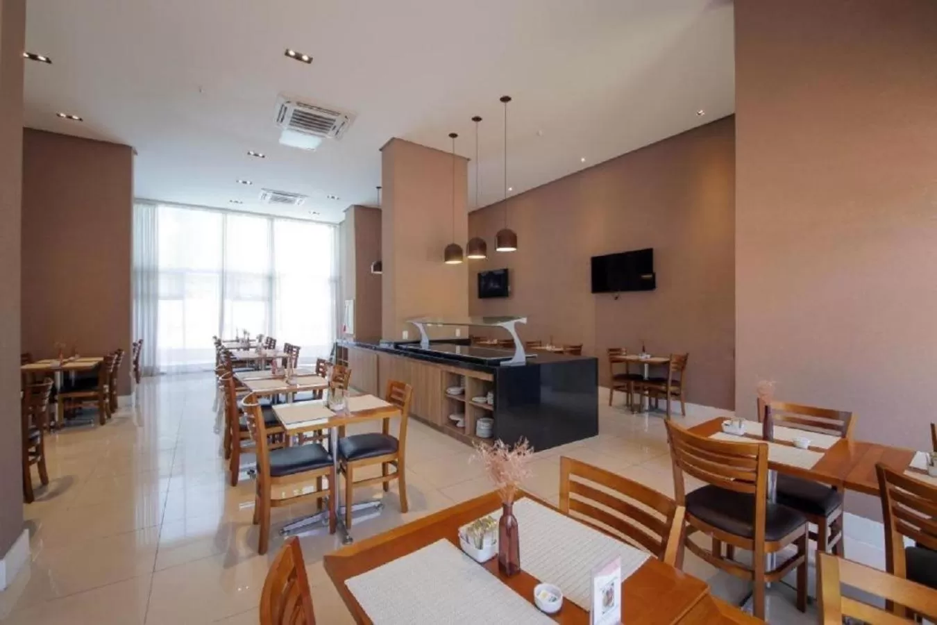 Restaurant/Places to Eat in Suíte & Flat Premium Rio Stay - Rio Centro