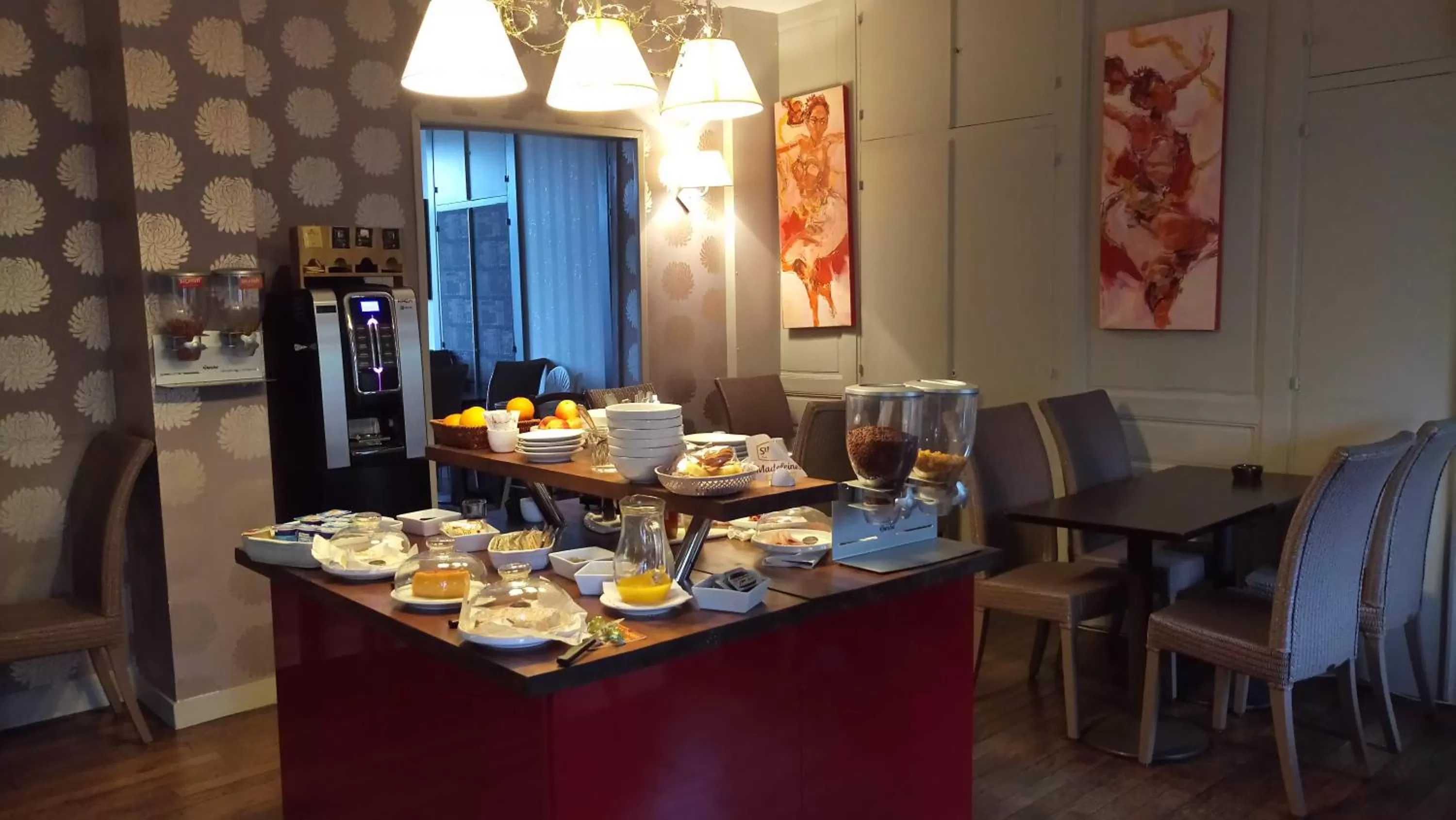 Breakfast, Restaurant/Places to Eat in Hôtel Patton