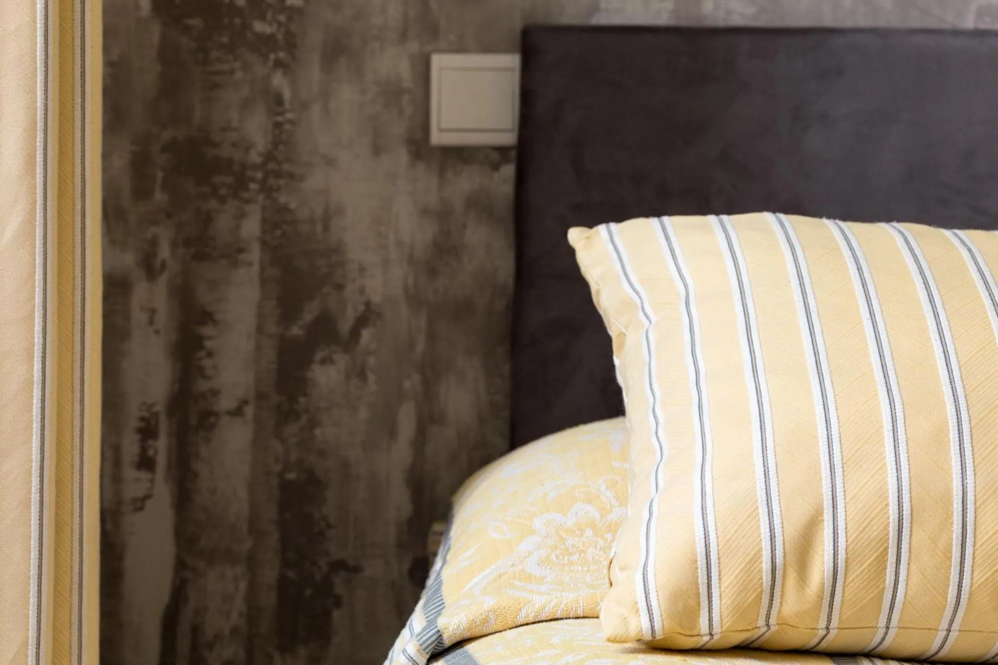 Bedroom in The Originals Boutique, Villa Montpensier, Pau