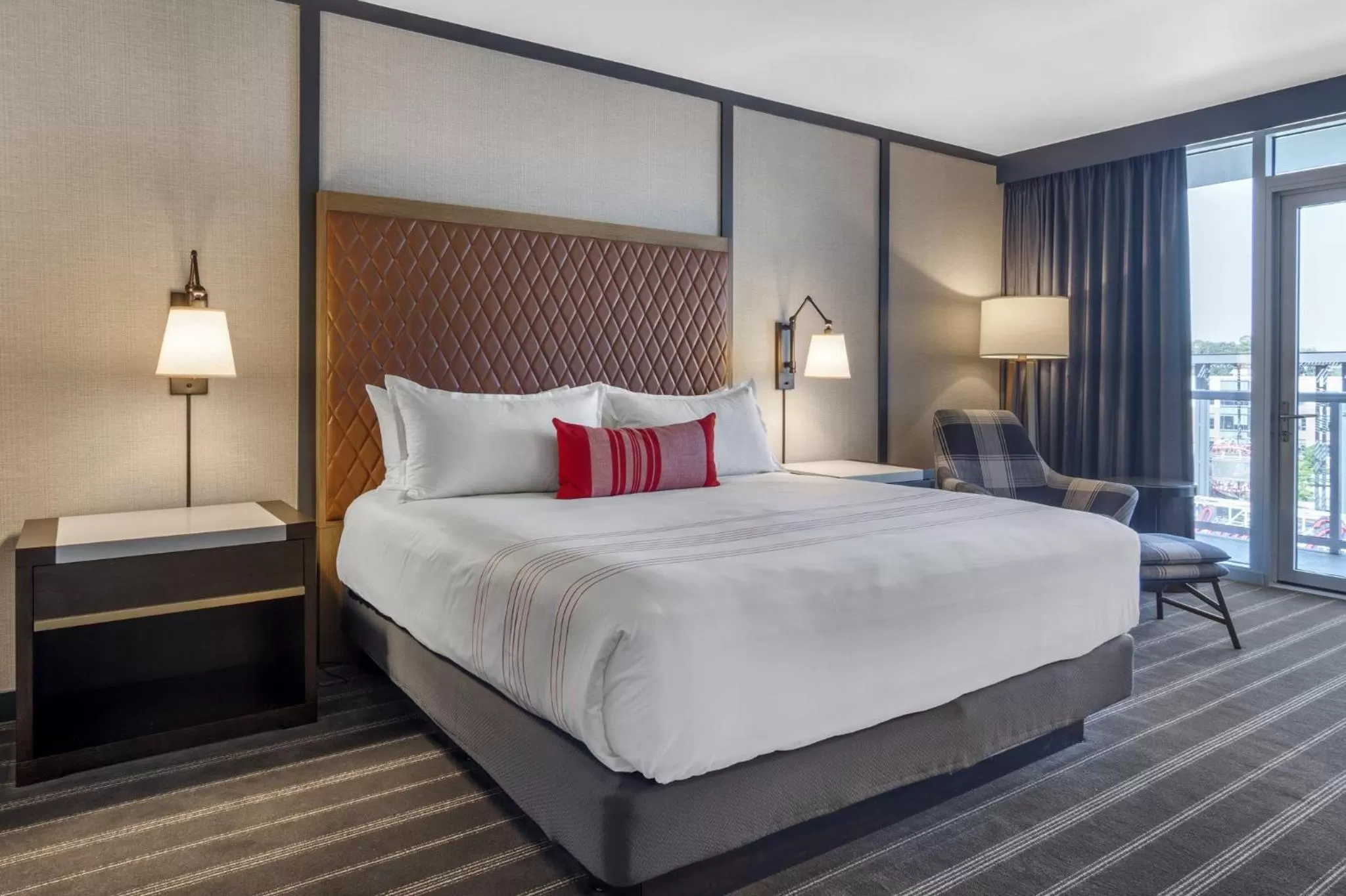 Photo of the whole room, Bed in Omni Hotel at the Battery Atlanta