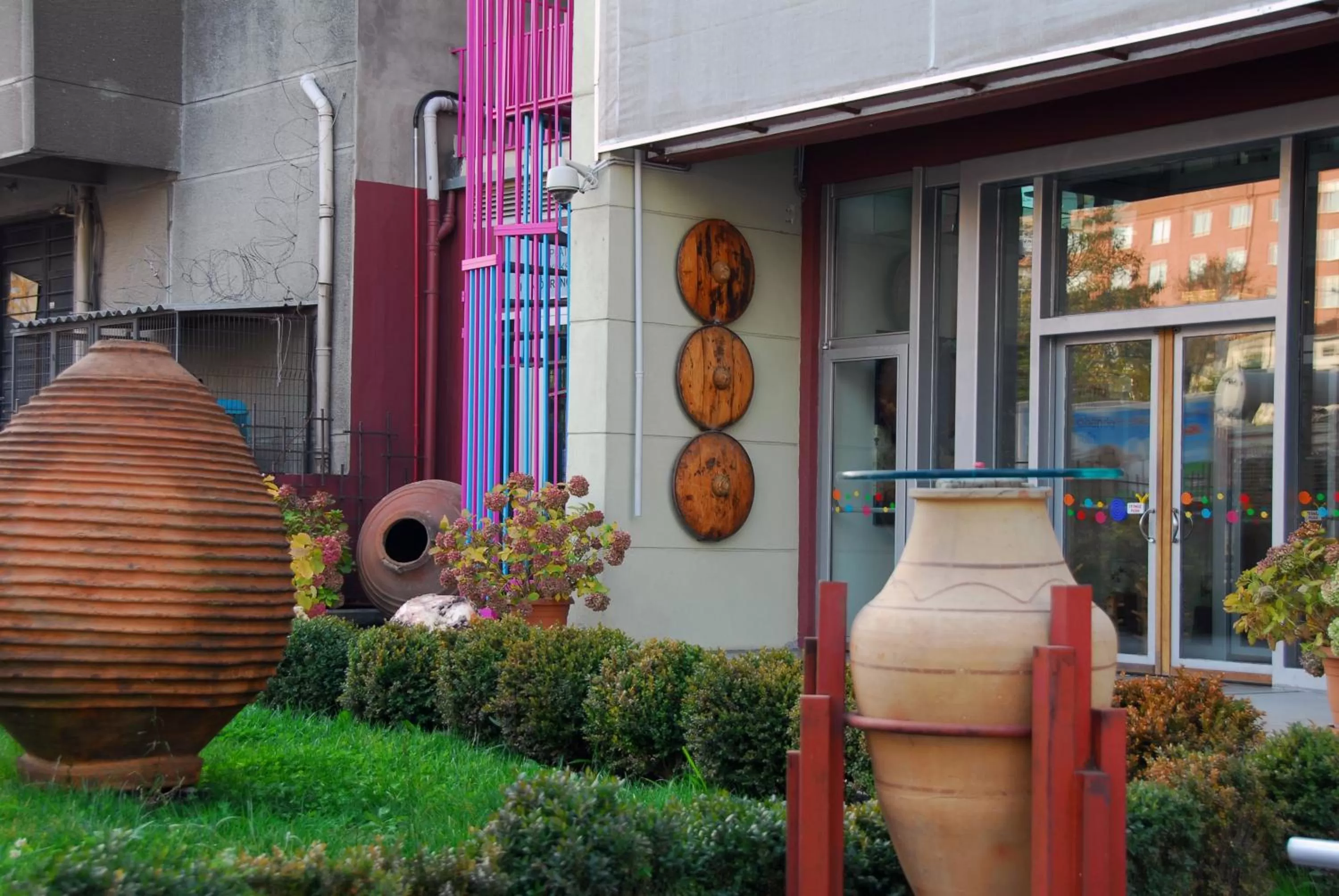 Facade/entrance in Han Hotel