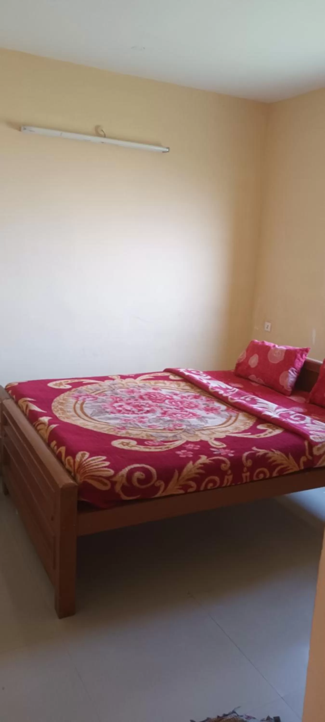Bed in Le Grace Kodaikanal