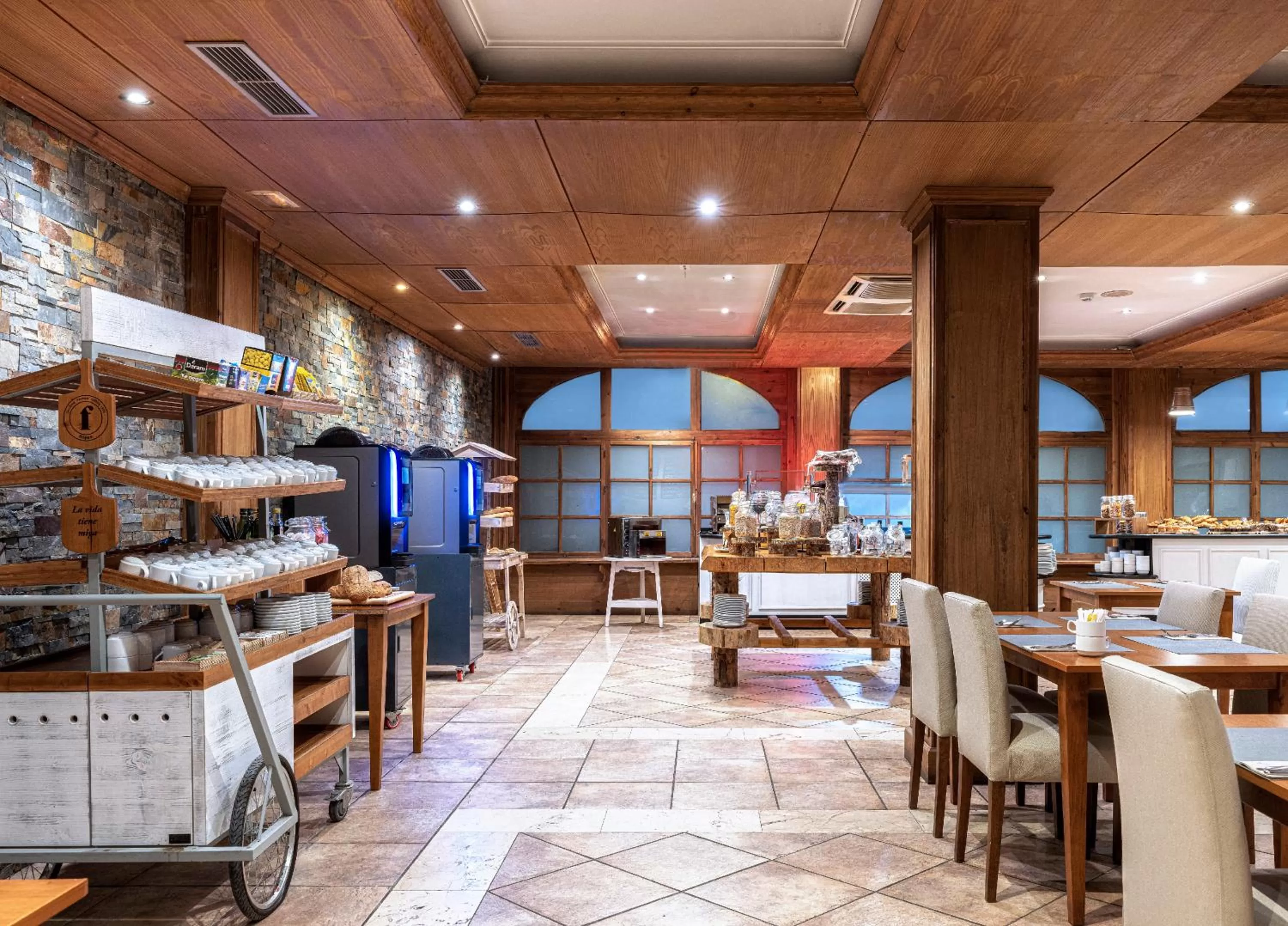 Restaurant/places to eat in Hotel Vielha Val d'Aran, Affiliated by Meliá