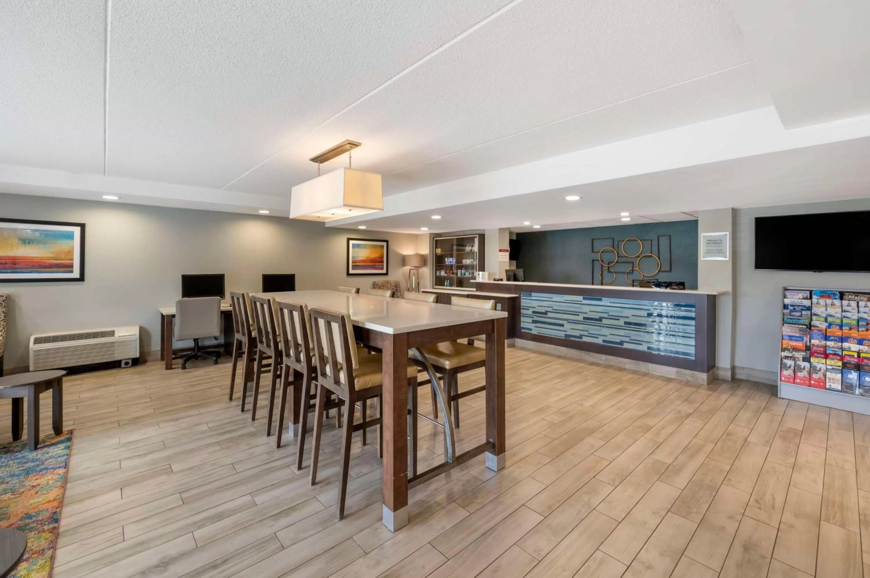 Lobby or reception in Best Western Plus Alexandria Fort Belvoir