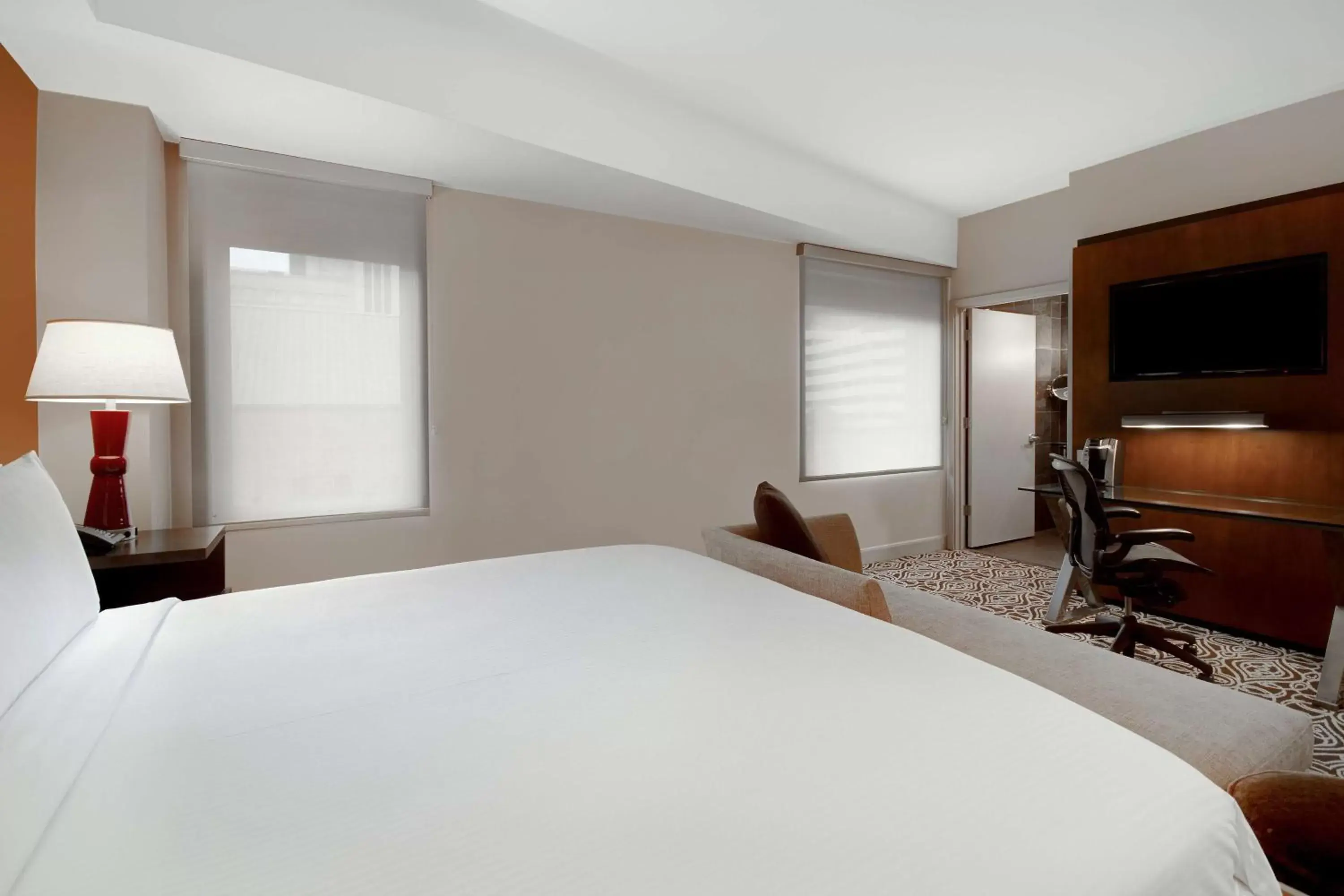 Deluxe King Room - Disability Access with Tub in The Sam Houston Hotel, Curio Collection by Hilton Deluxe King Room - Disability Access with Tub in The Sam Houston Hotel, Curio Collection by Hilton