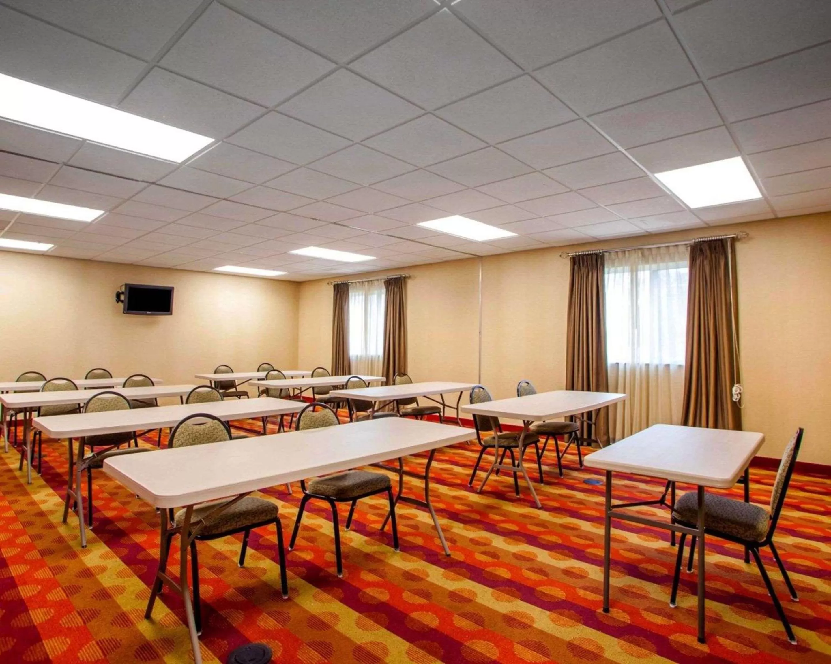 On site in Suburban Studios Cedar Falls