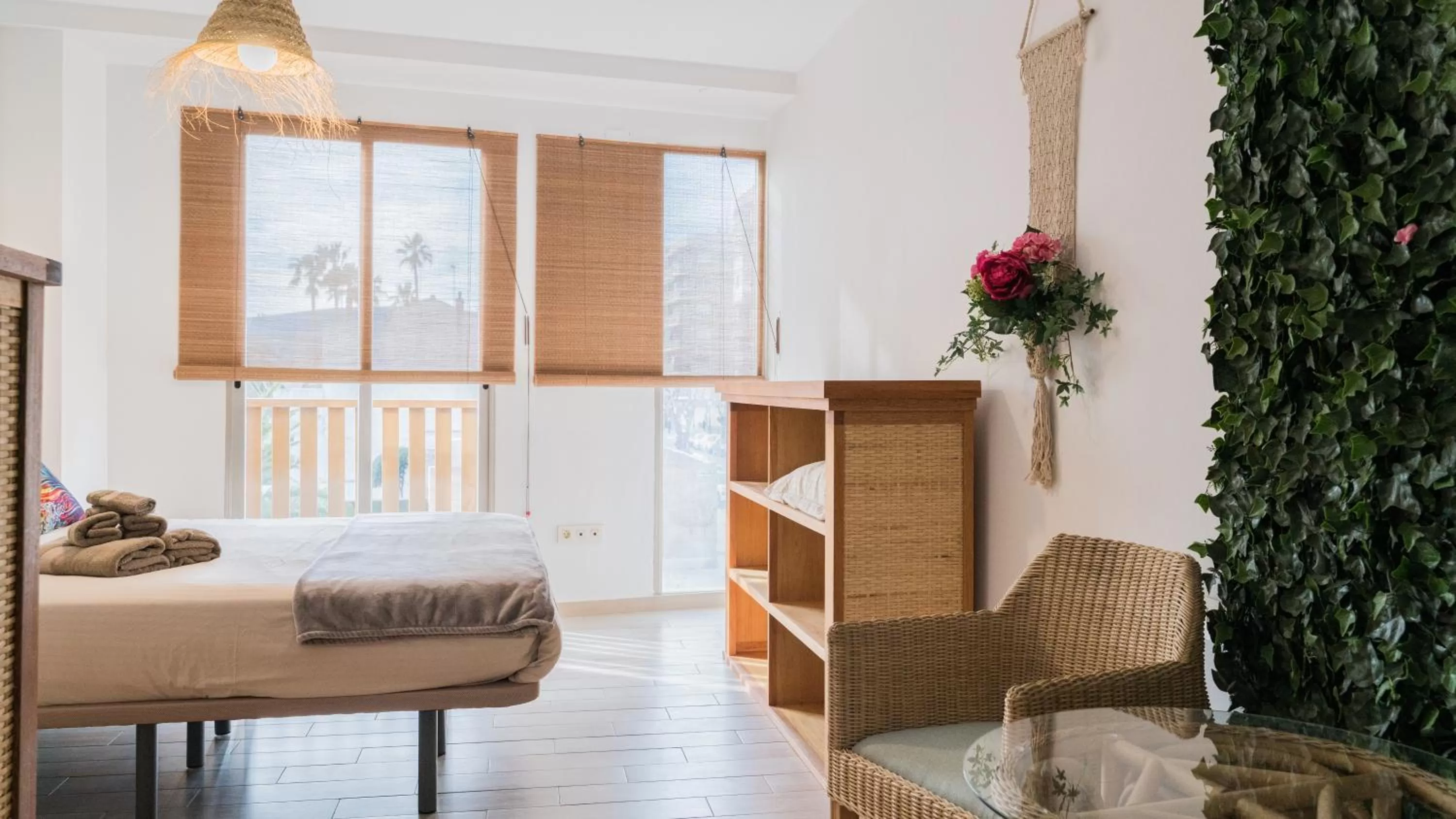 Photo of the whole room in Banana Beach Patacona