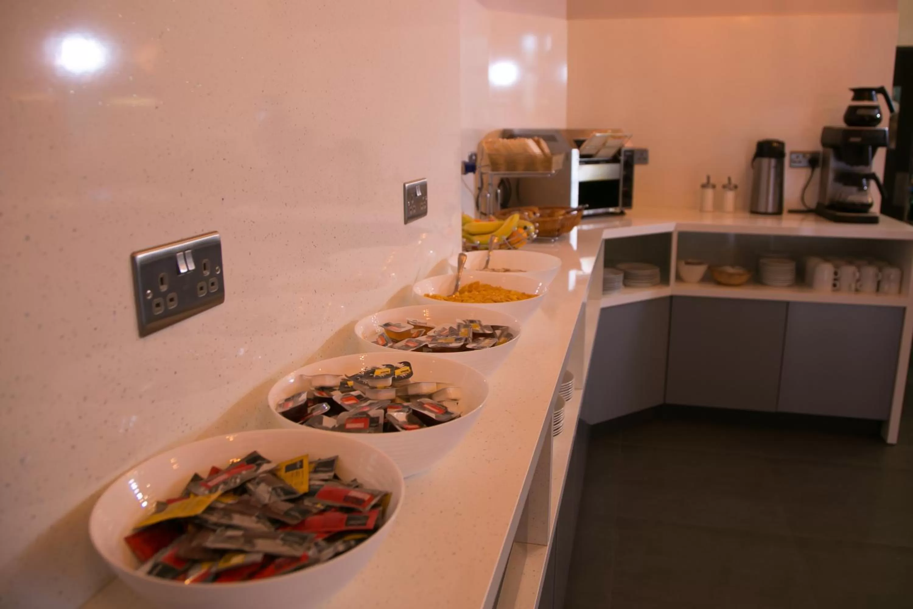 Breakfast in Bridge Park Hotel