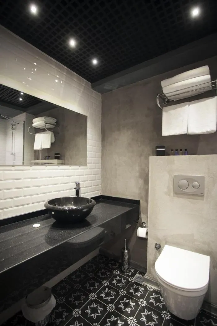 Bathroom in Red Stone Hotel