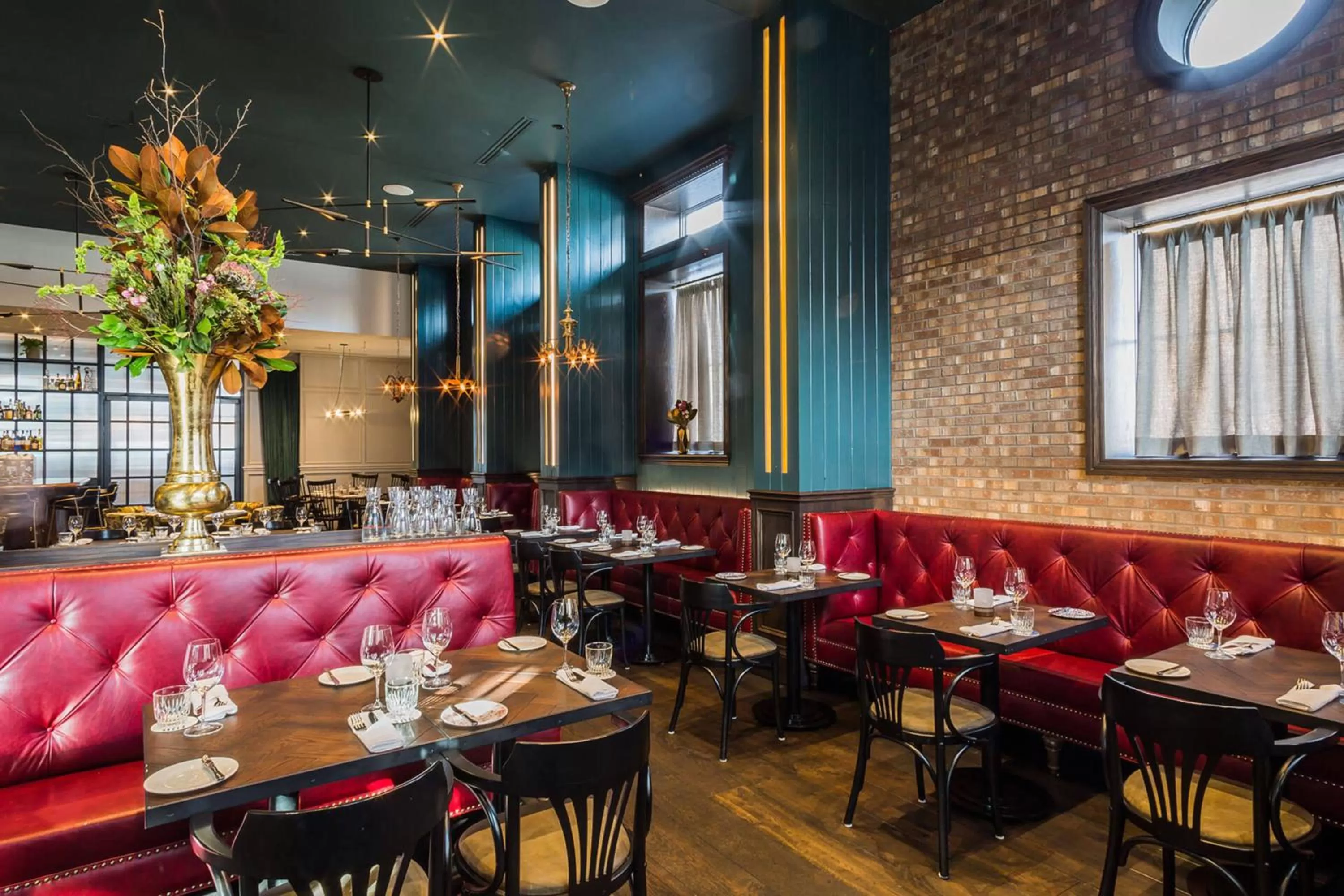 Restaurant/places to eat in The Broadview Hotel