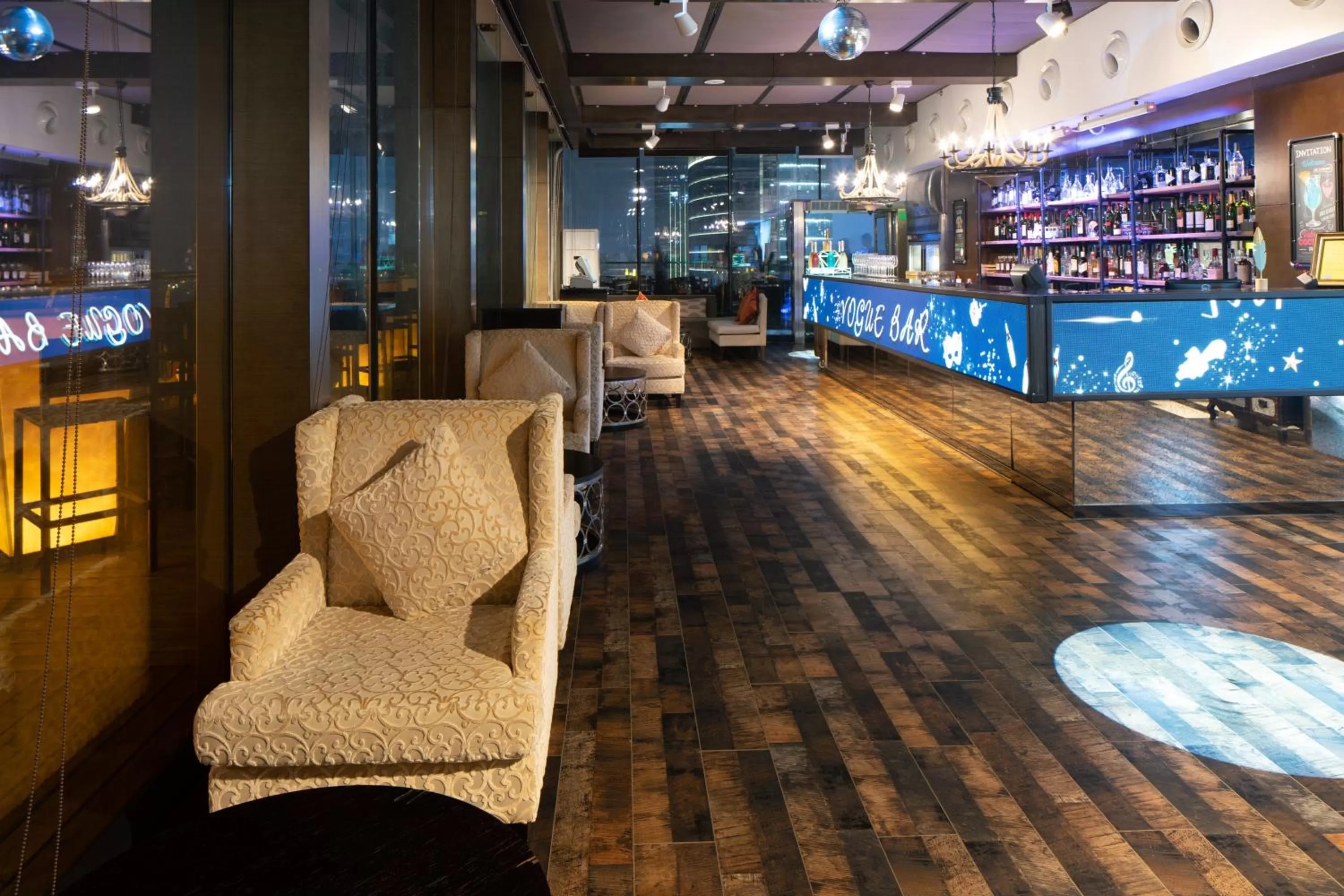 Restaurant/places to eat in Holiday Inn Nanchang Riverside by IHG