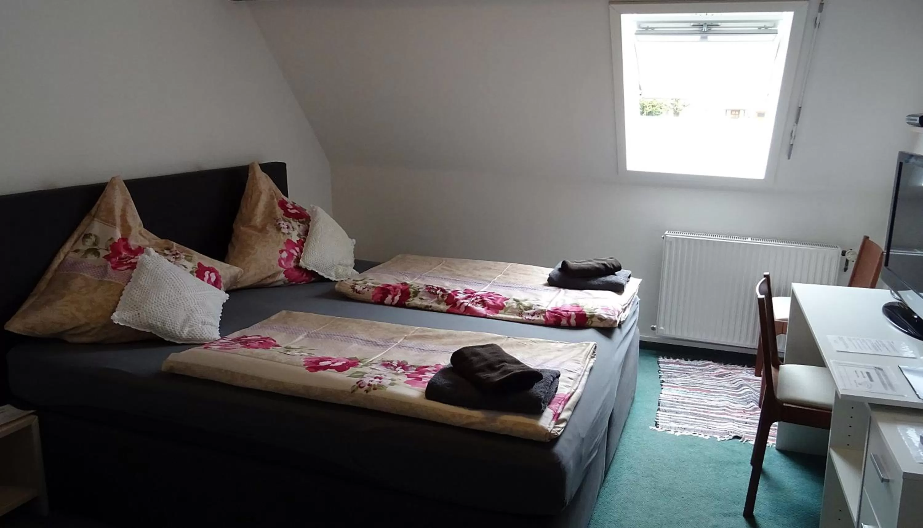 Bed in Alb Hotel Schalksburg