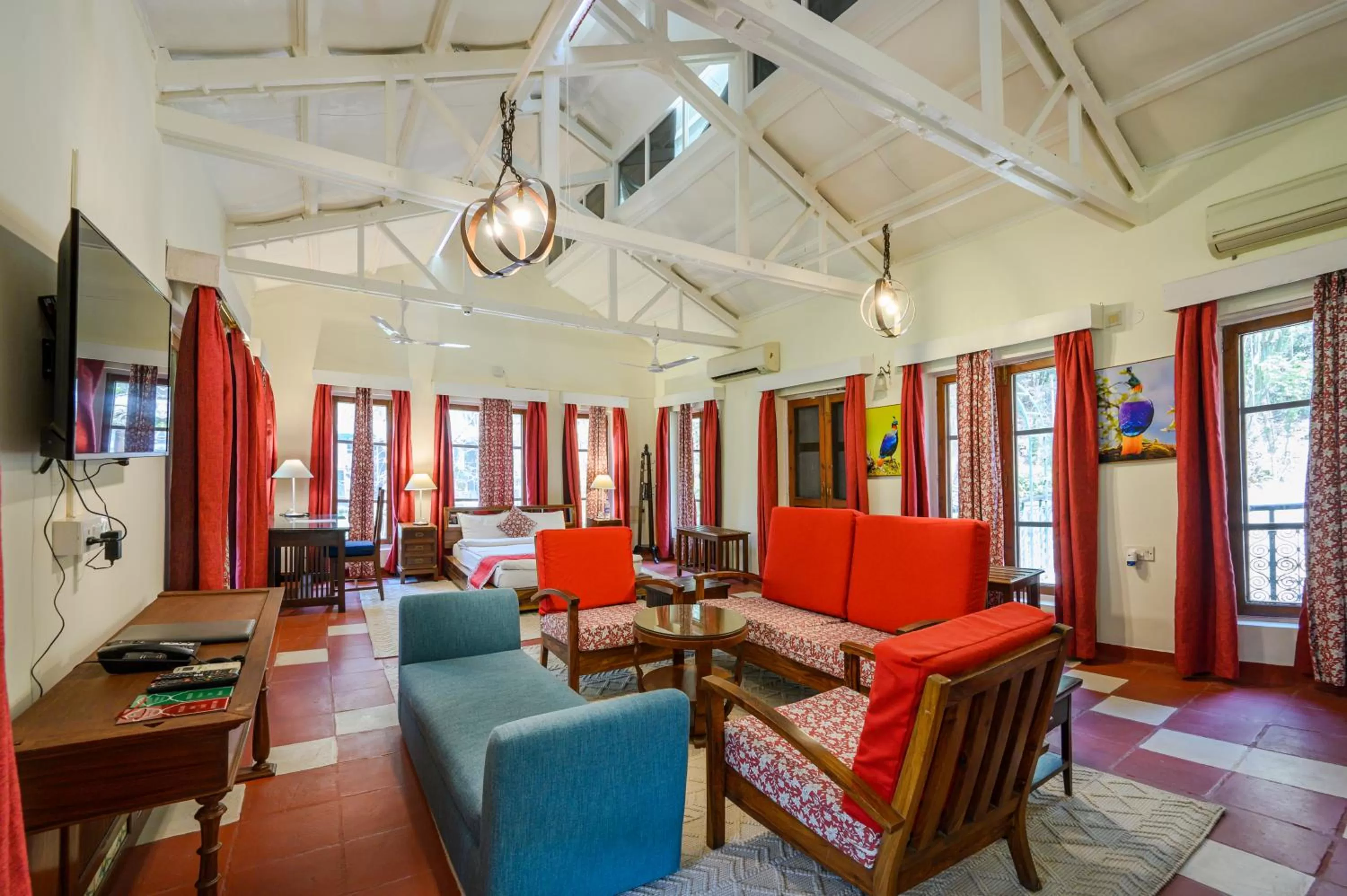Living room in Neemrana's Glasshouse on the Ganges