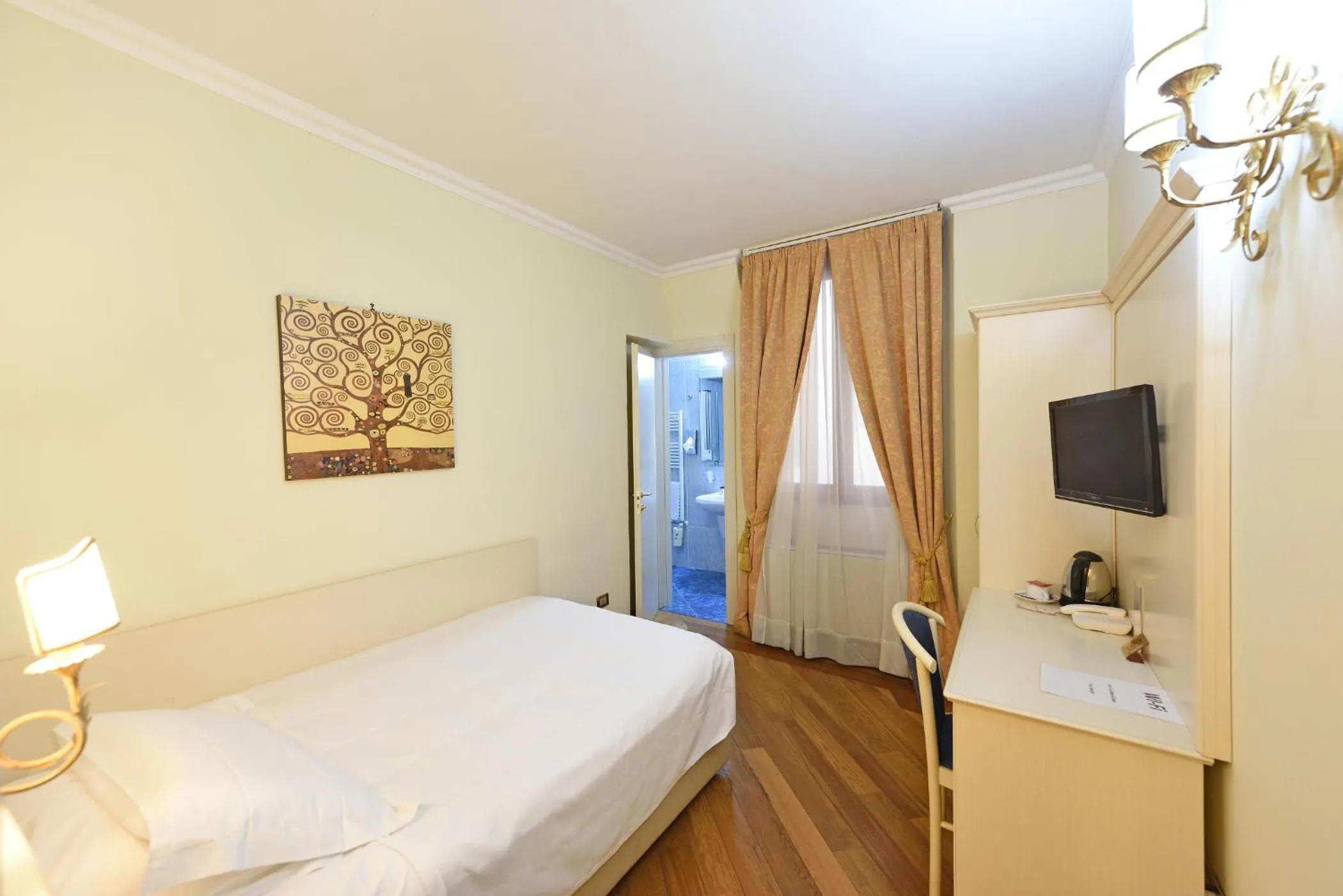 Bedroom, Bed in Relais La Corte di Cloris