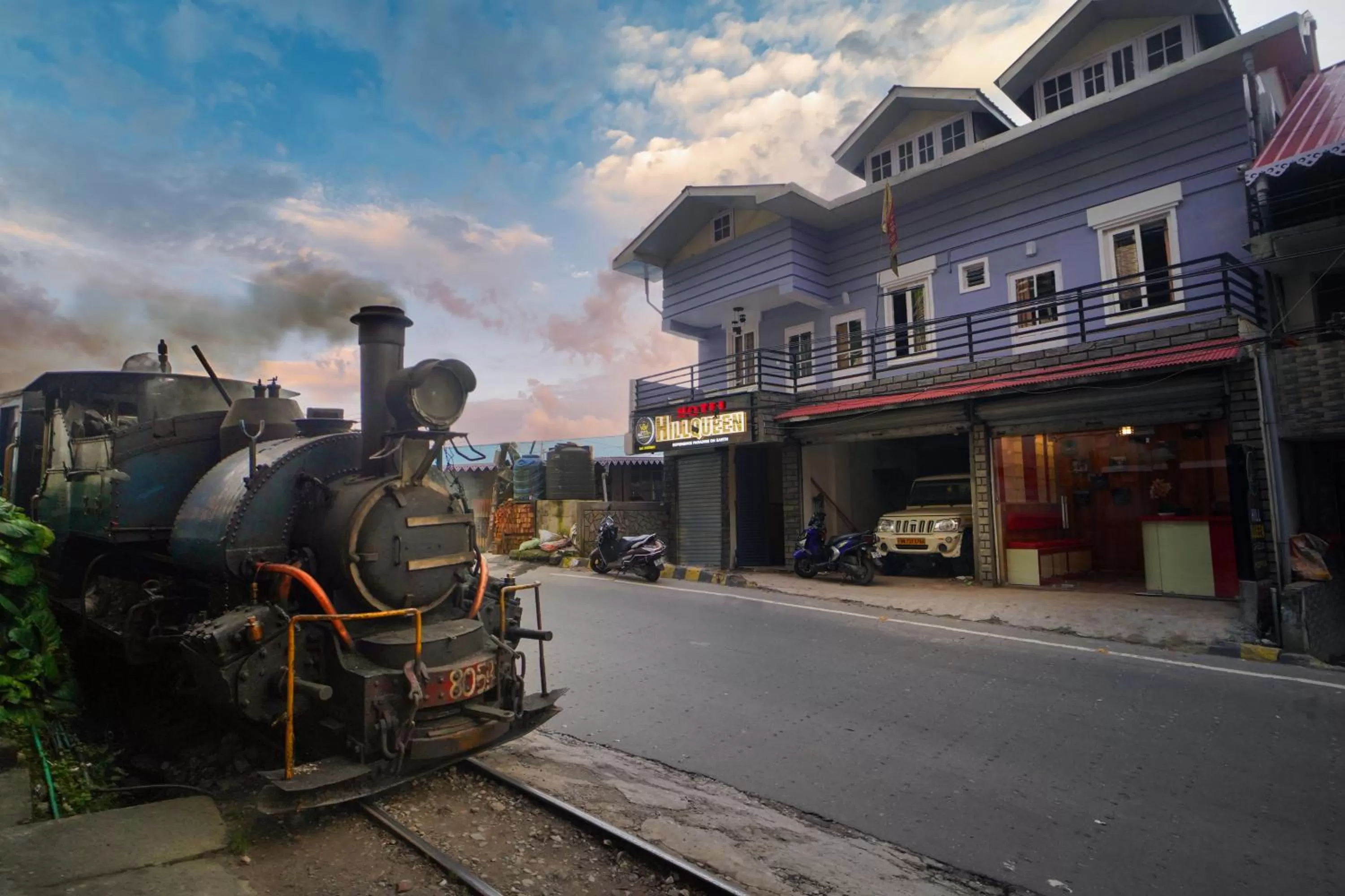 Property building in Hotel Hill Queen near Sherpa Gumba Darjeeling Mall 5 Min Couple Friendly