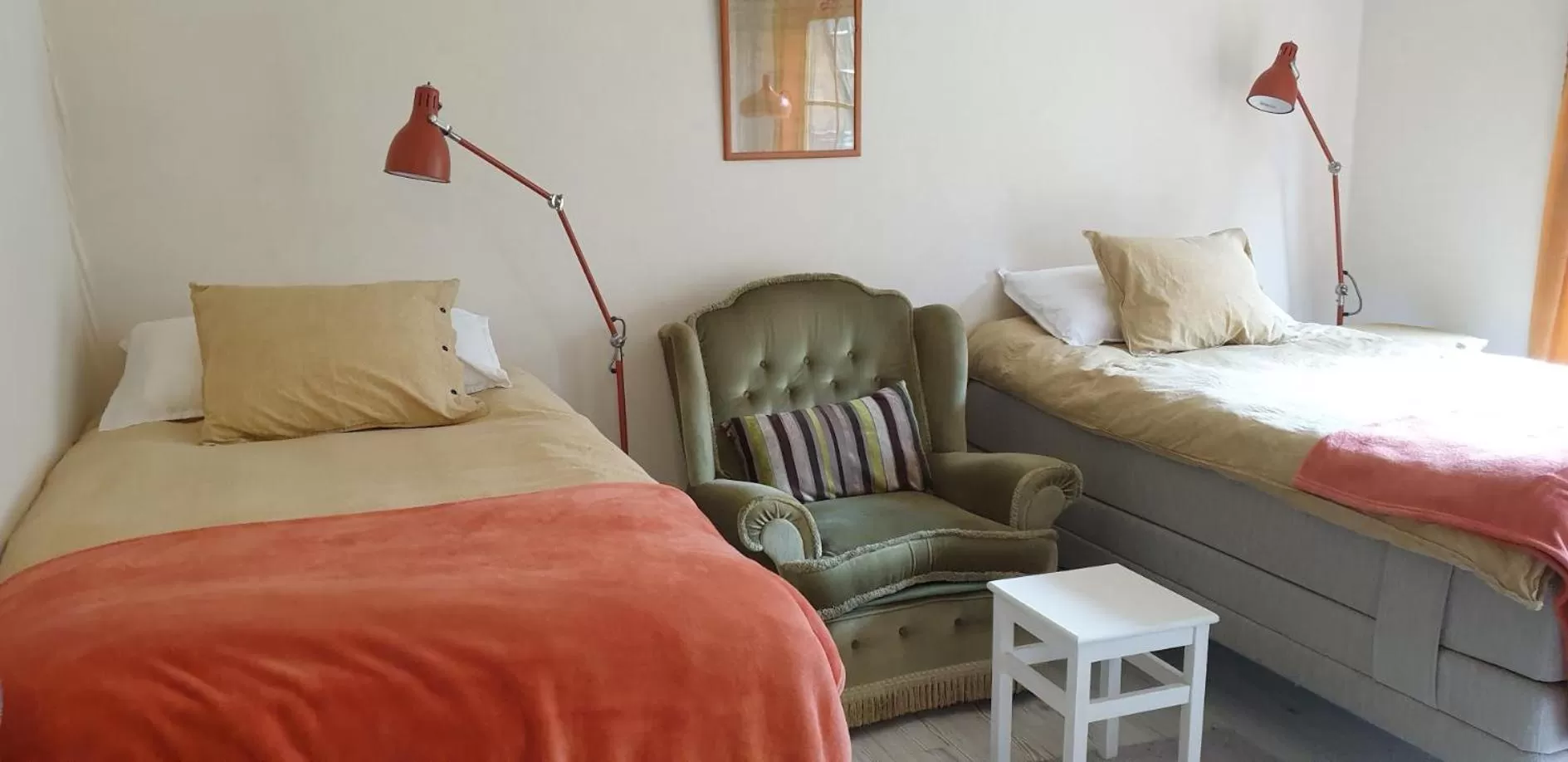 Bedroom, Bed in Woodstock B & B Studios