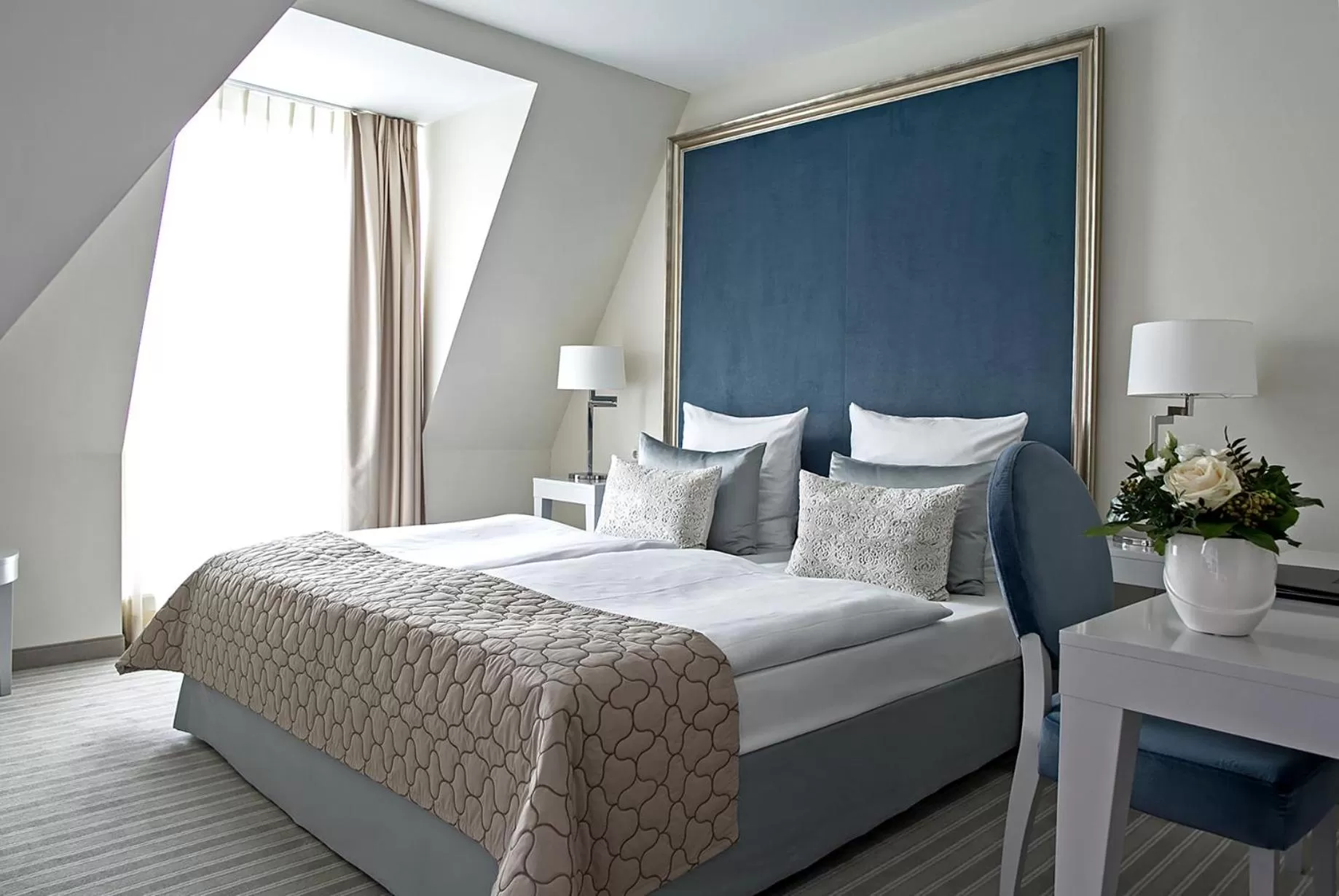 Bedroom, Bed in Dorint Parkhotel Meißen