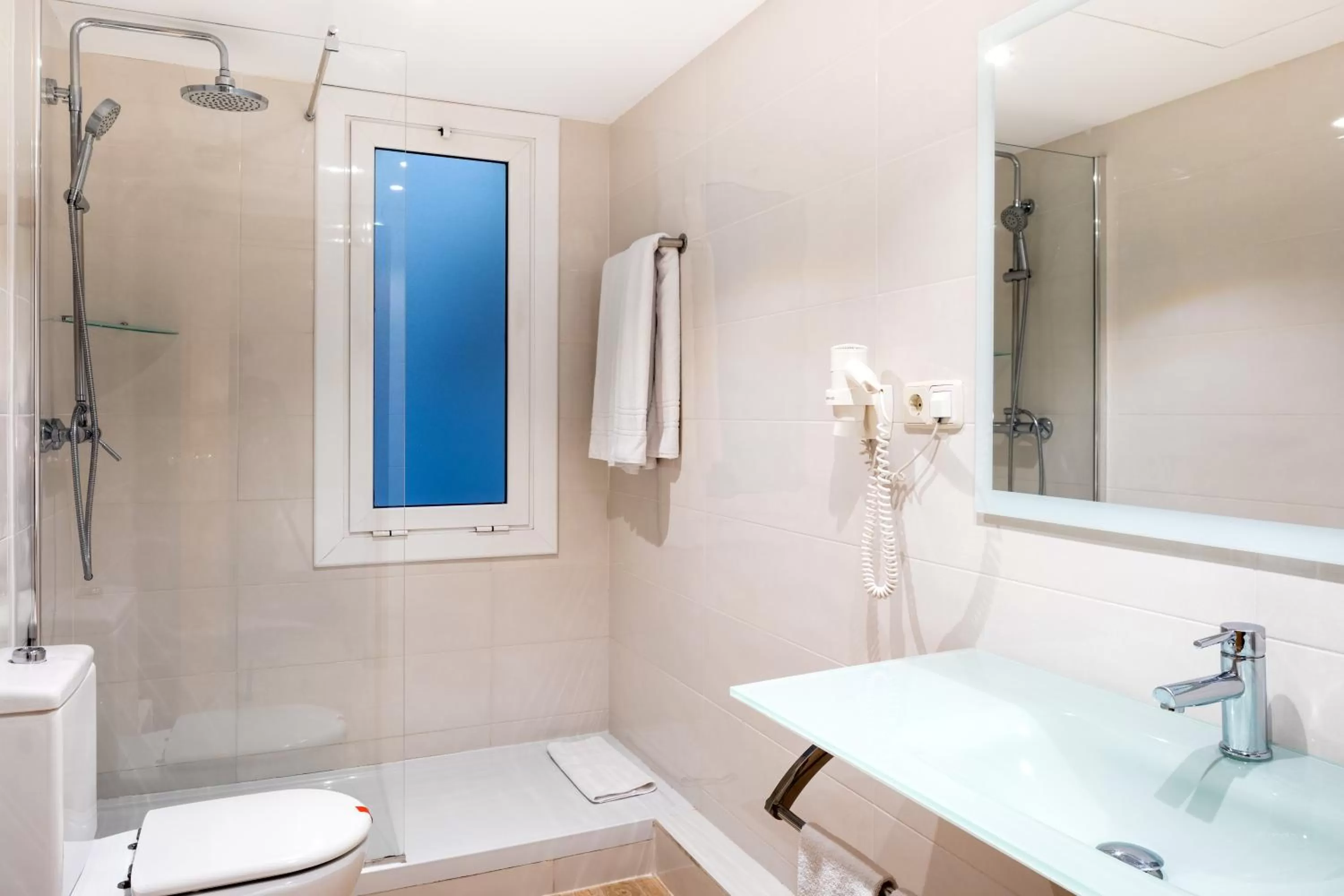 Bathroom in Casual Colours Barcelona