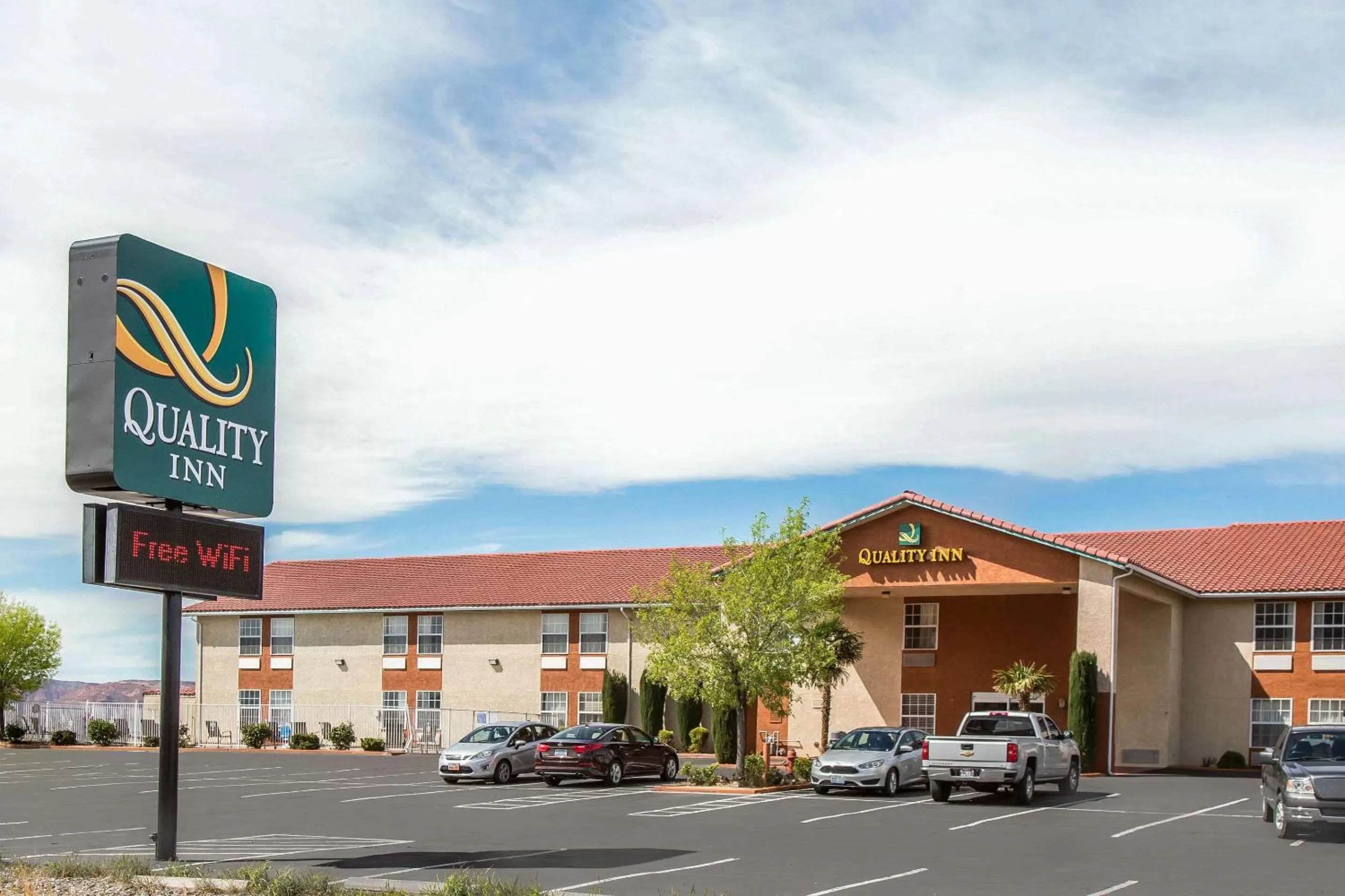 Property building in Quality Inn Zion Park Area