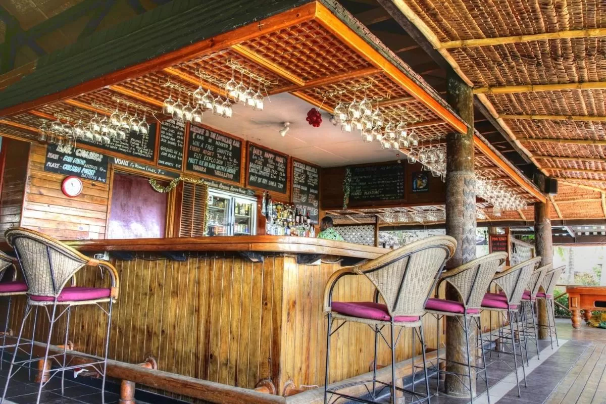 Lounge or bar in Club Fiji Resort