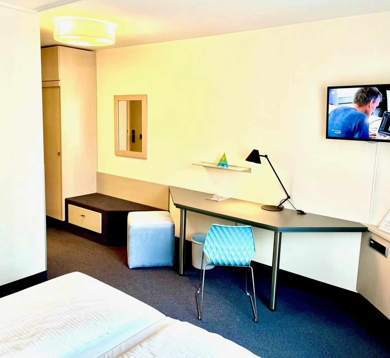 Photo of the whole room, Bed in Hotel Schiller