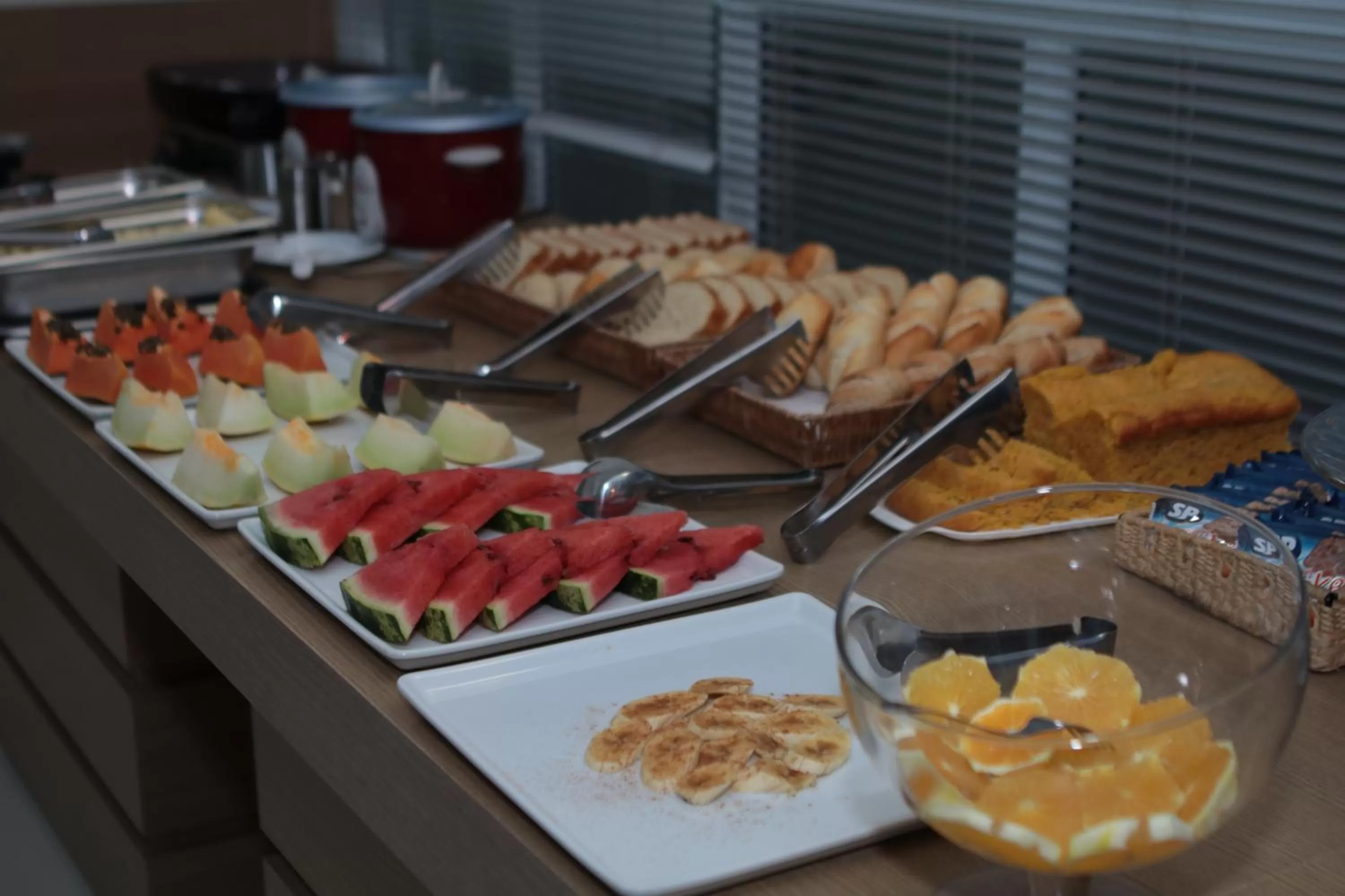 Buffet breakfast in Hotel Copacabana Piracicaba
