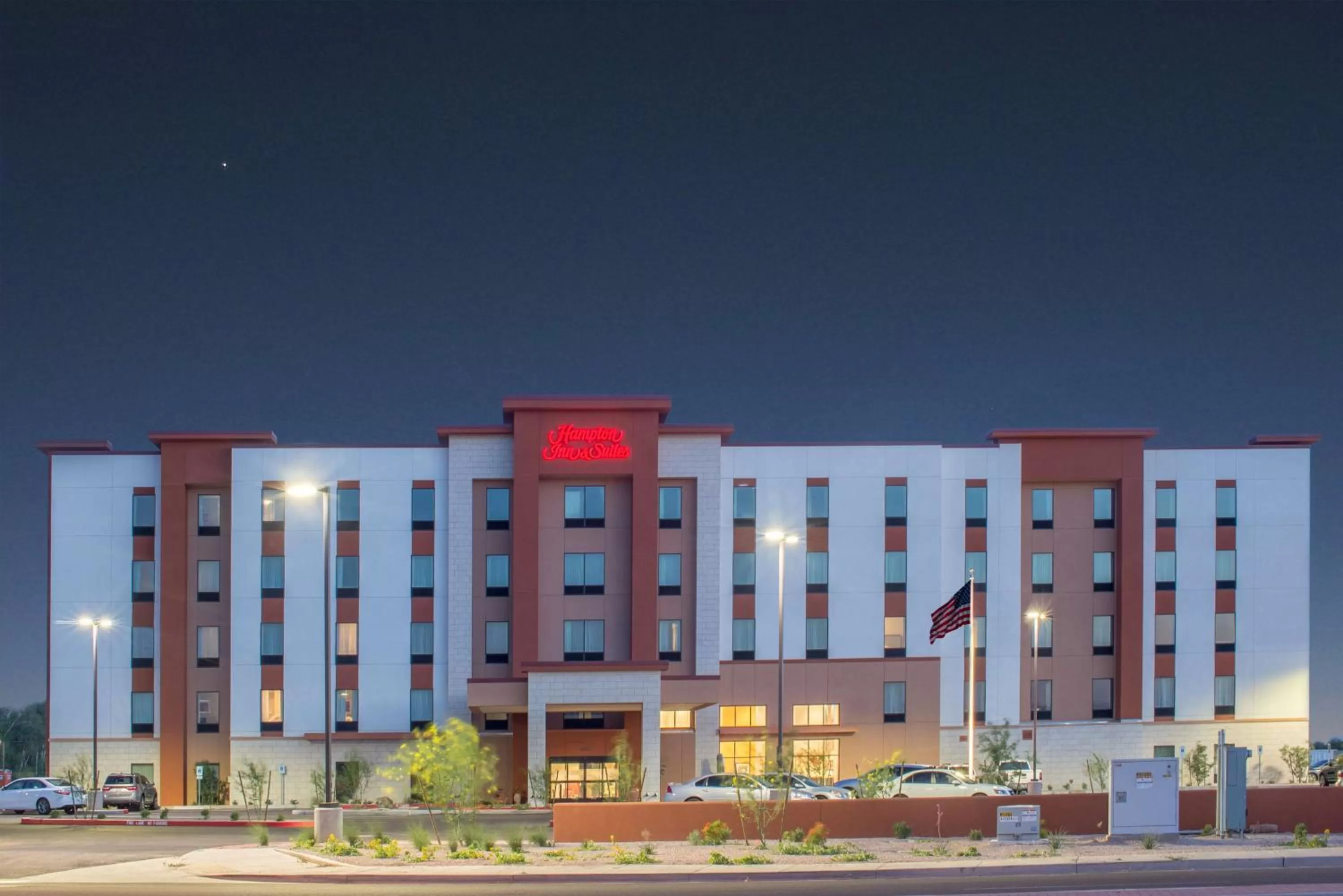 Property building in Hampton Inn & Suites Phoenix - East Mesa in Gilbert