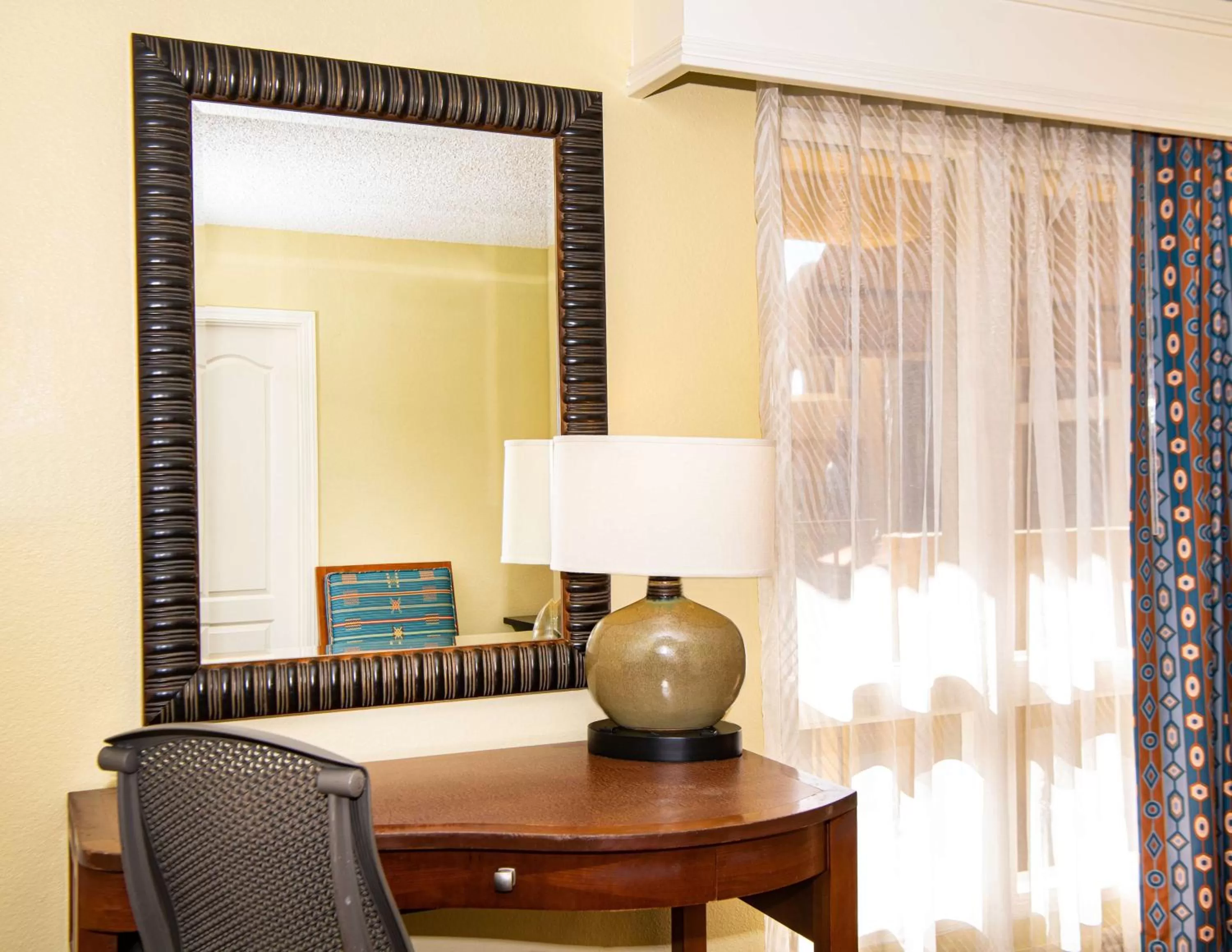 Bedroom in Hilton Phoenix Resort at the Peak