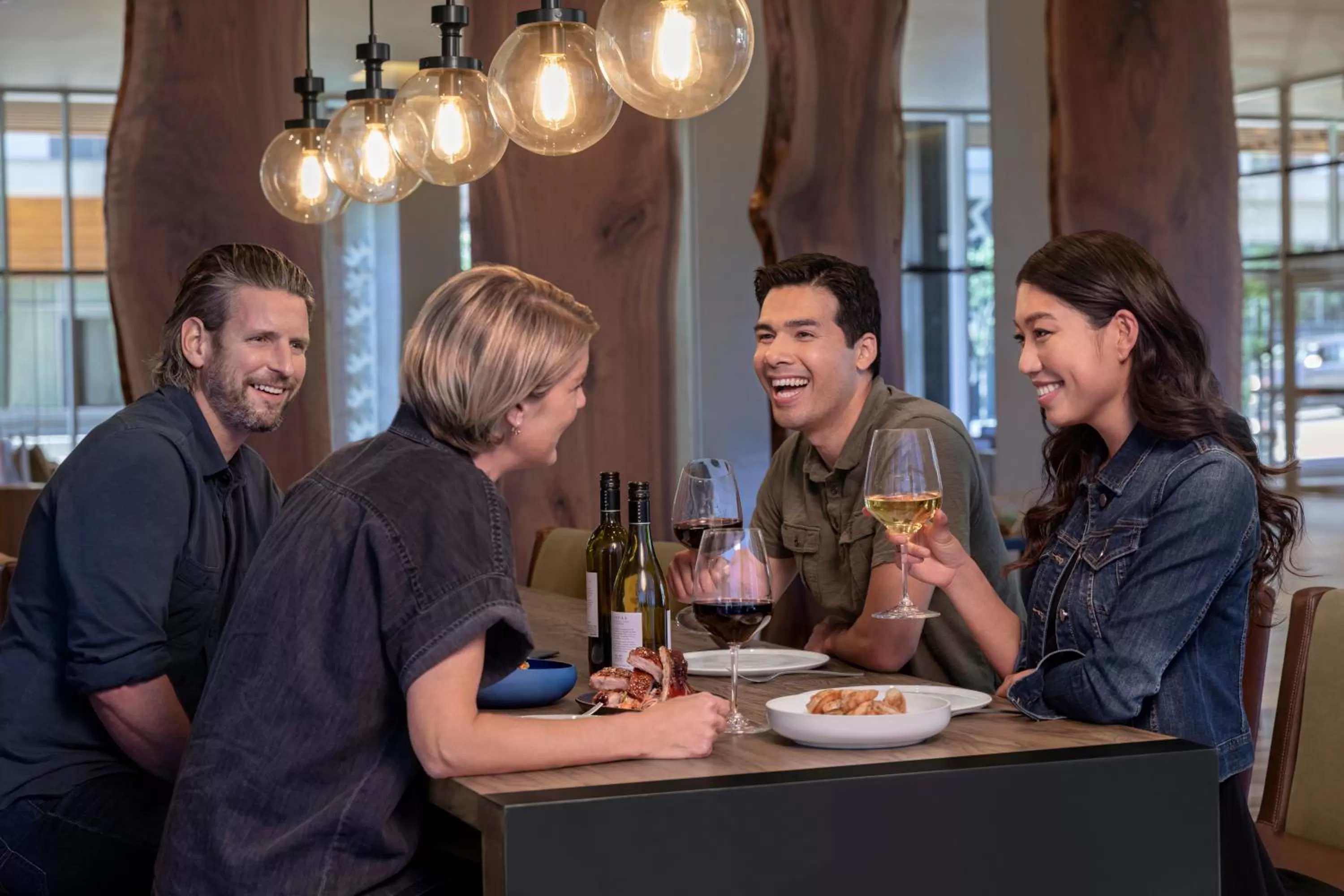 Restaurant/places to eat in Hyatt Regency Portland at the Oregon Convention Center