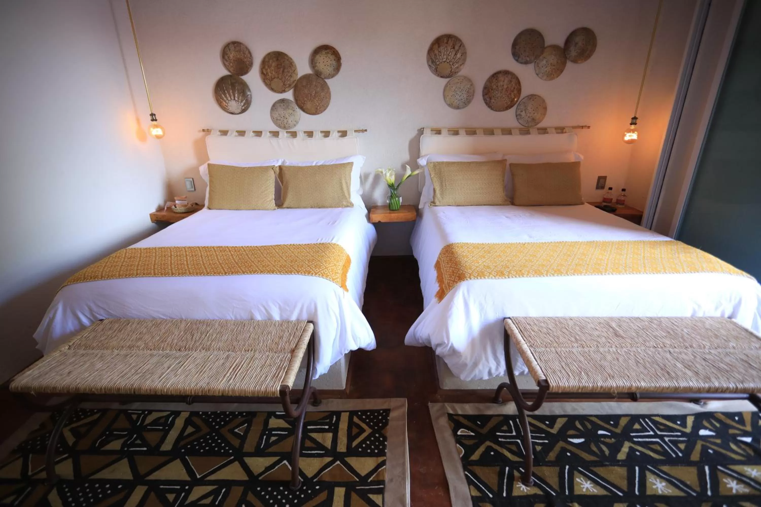 Photo of the whole room, Bed in La Dorada Town view