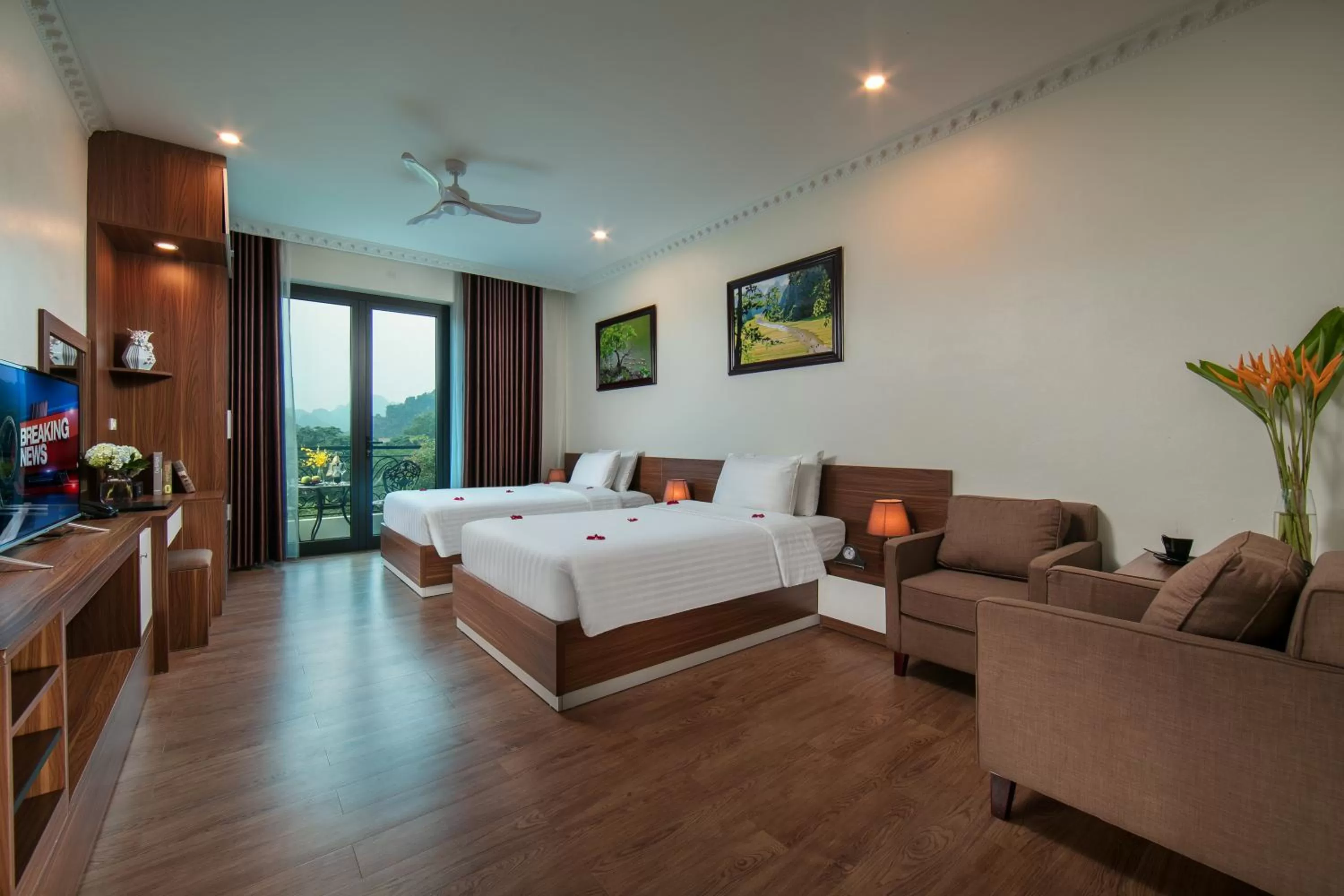Balcony/Terrace, Bed in Tam Coc Holiday Hotel & Villa